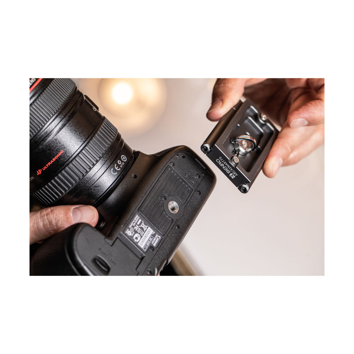 Benro ArcaSmart 70 Arca Swiss Plate with Smartphone Adapter - Professional Camera Mount for DSLR & Mirrorless - Perfect for Vlogging, Photography & Outdoor Shooting