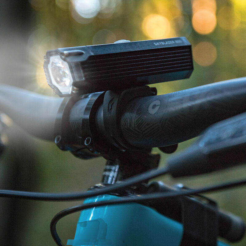 BlackBurn Dayblazer 1000 Front Bike Light - High Visibility LED Bicycle Headlight for Night Riding, Commuting & Outdoor Cycling Adventures
