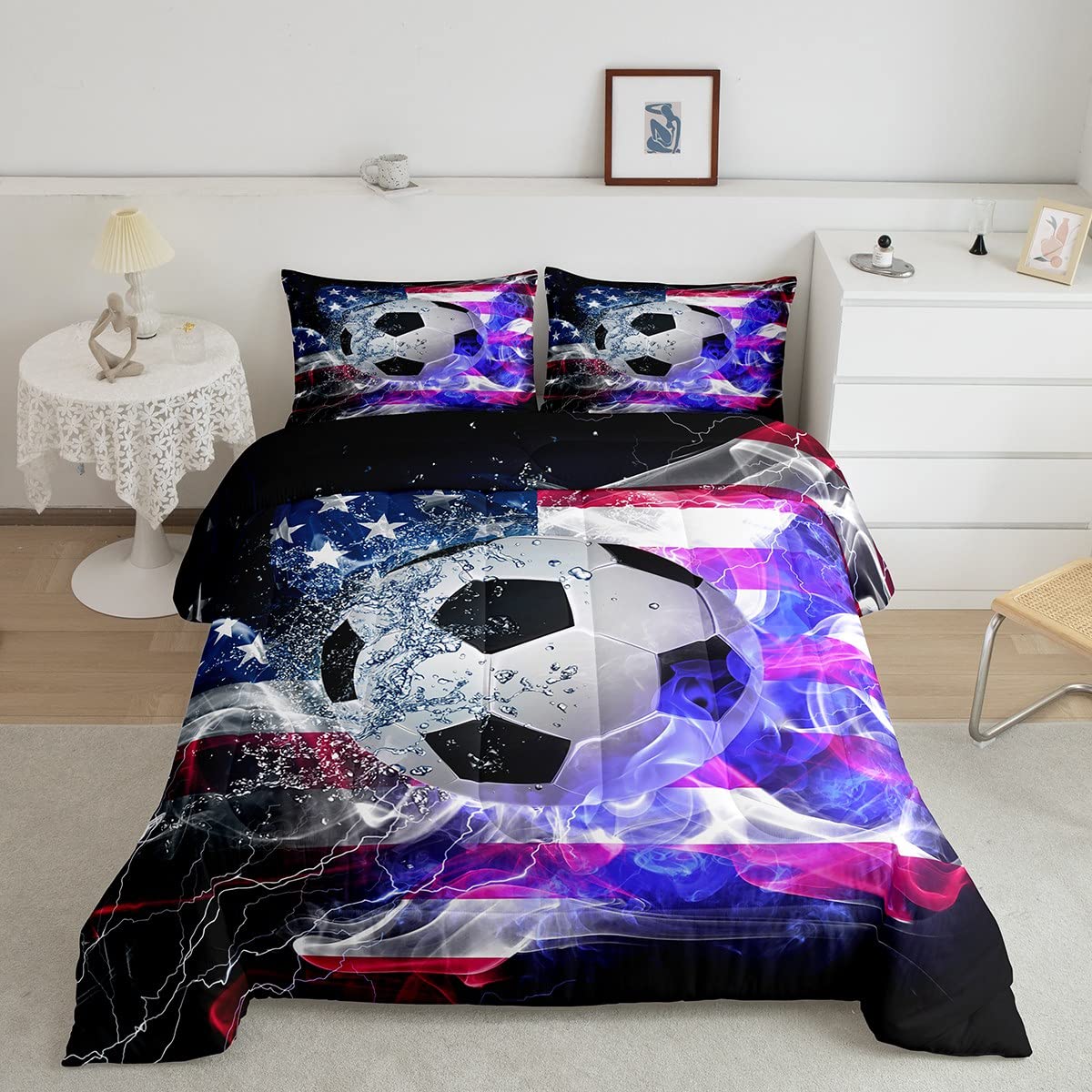 USA Flag Comforter Set - Queen Size Patriotic American Flag Bedding with 2 Pillowcases, Water & Fire Resistant Football Design for Adults, Teens & Boys - Perfect for Dorm Rooms, Game Day Decor & Patriotic Bedroom Themes