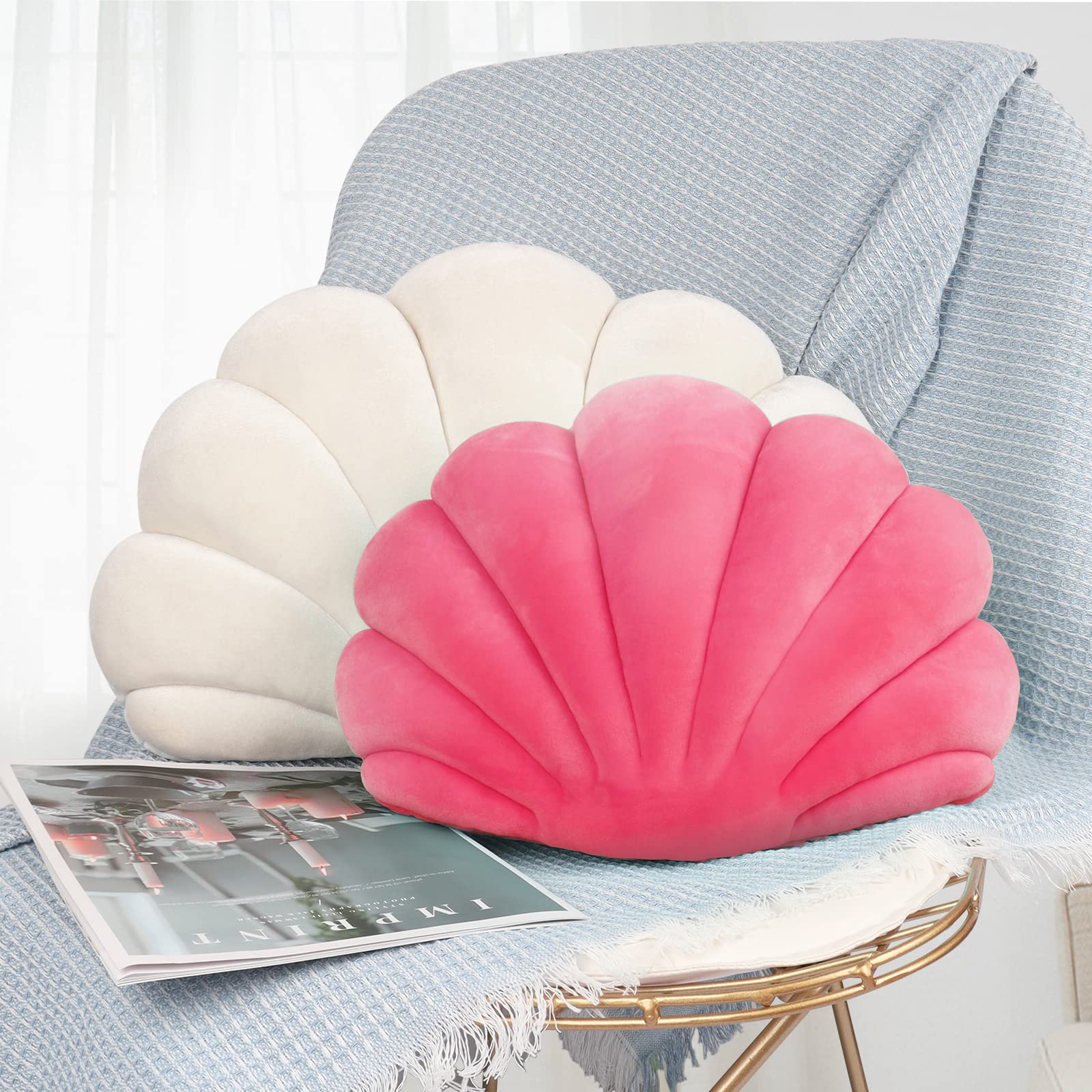 3D Velvet Seashell Shaped Decorative Throw Pillow - Soft Ocean Themed Cushion for Bed, Couch, Sofa & Chair (18x13 Inches) - Perfect for Coastal Decor, Beach House Bedroom & Boho Living Room Accents