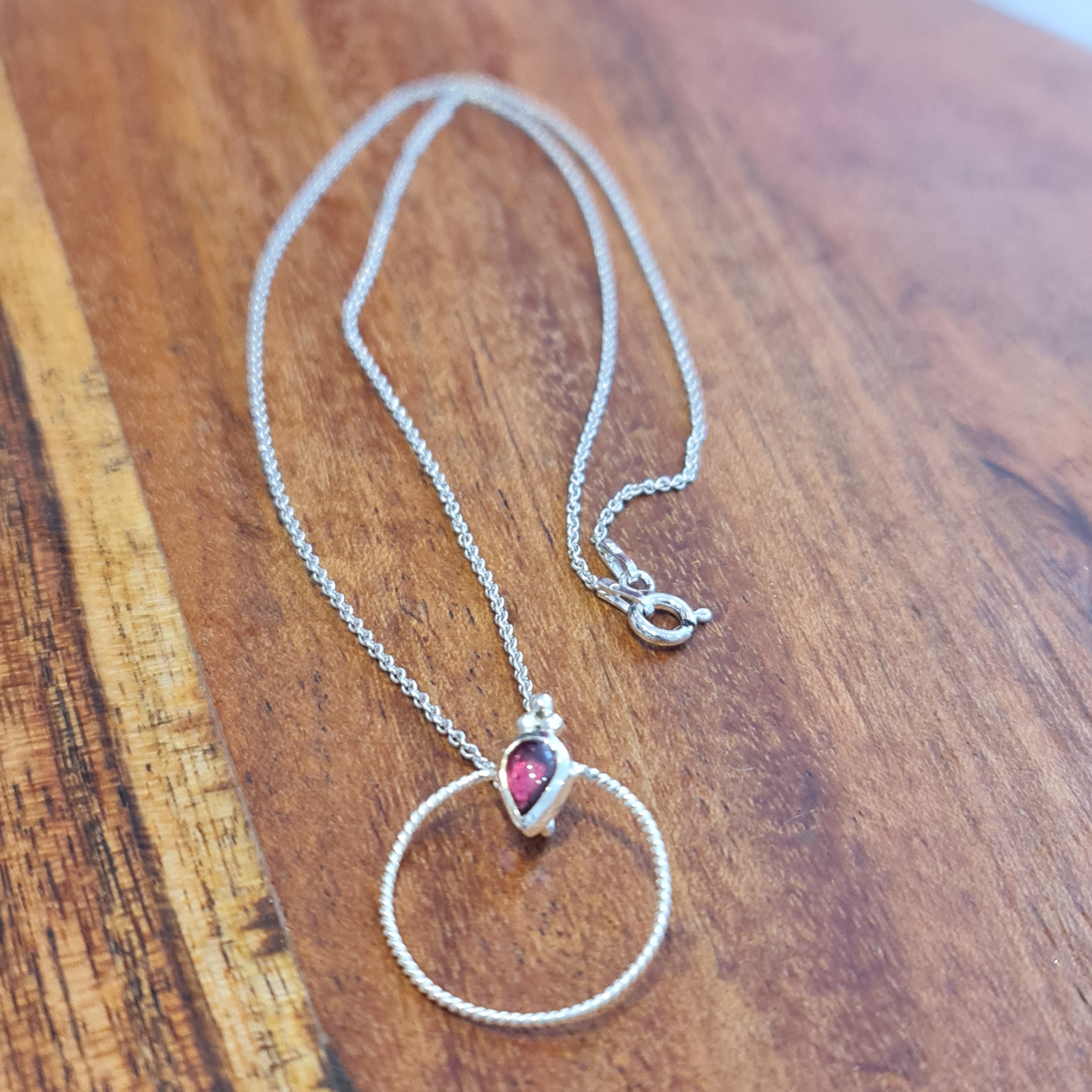 Gigi Garnet Stone Necklace | Genuine Garnet Jewelry for Women | Elegant Birthstone Necklace | Perfect Gift for Birthday, Anniversary & Valentine's Day | Ideal for Everyday Wear, Date Night & Special Occasions