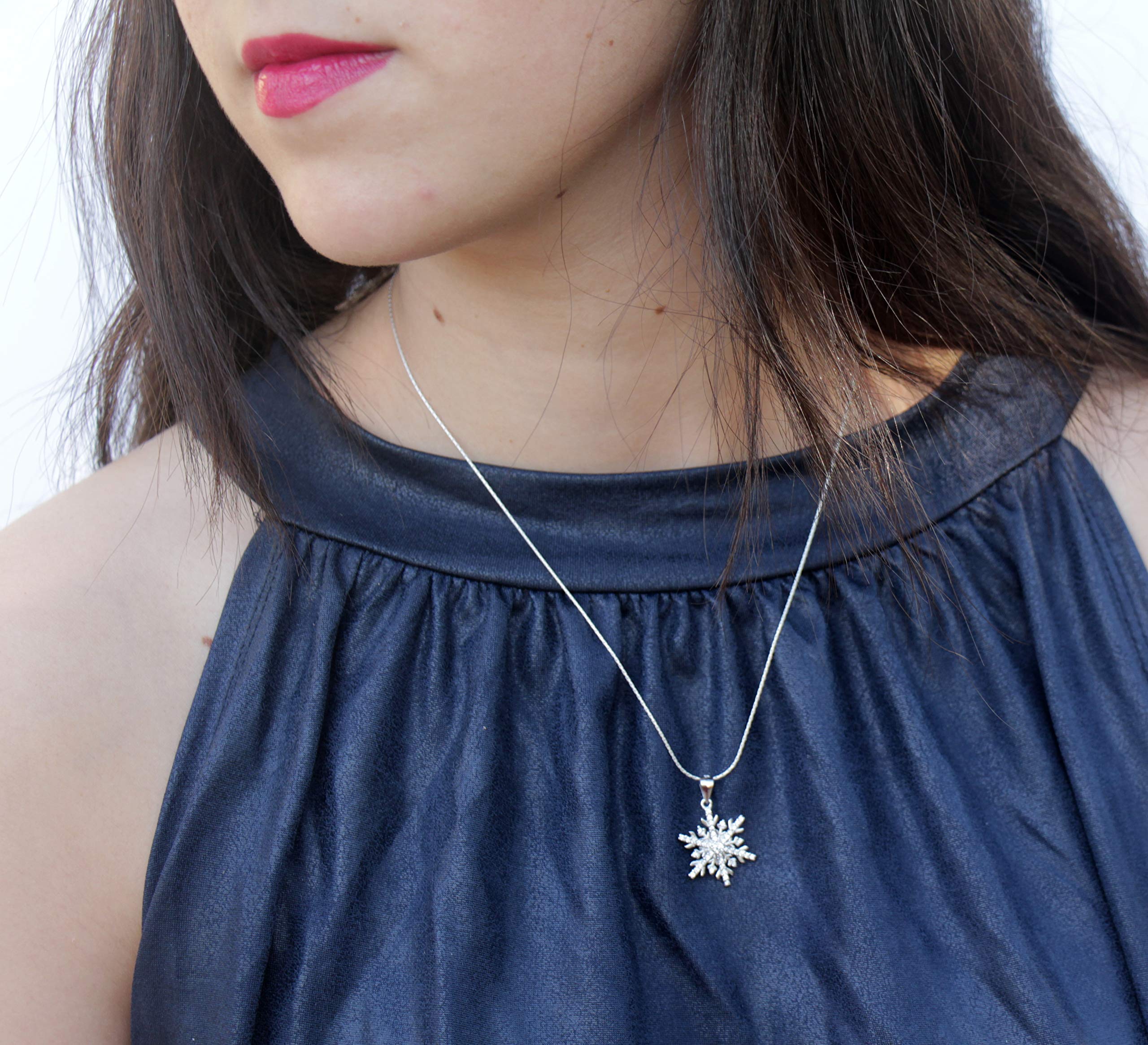 925 Sterling Silver Snowflake Pendant Necklace for Women - Elegant Winter Jewelry Gift for Wife, Bridal, Wedding & Anniversary - Perfect for Christmas, Birthday & Holiday Parties