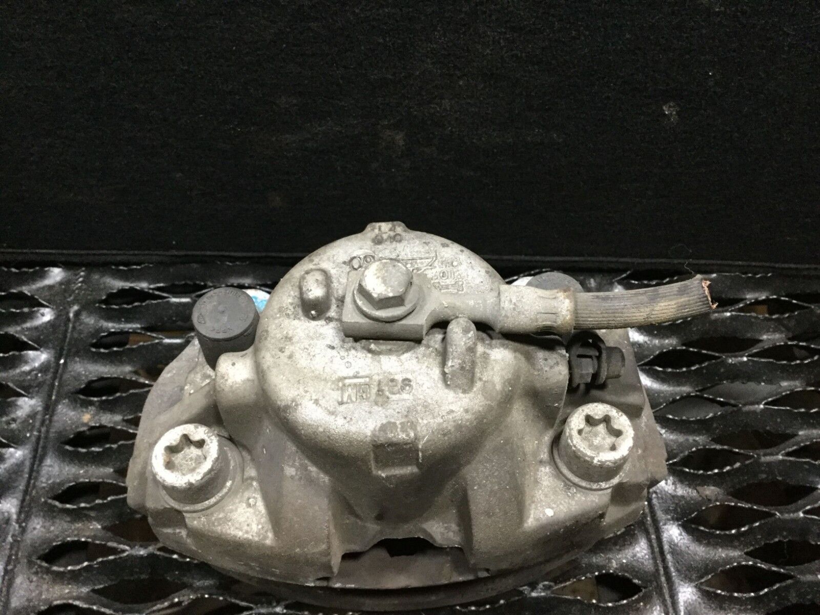 04 11 Saab 9-3 Aero Front Left Driver Side Brake Caliper OEM Replacement - 72k Miles - Perfect for Performance Upgrades & Daily Commuting