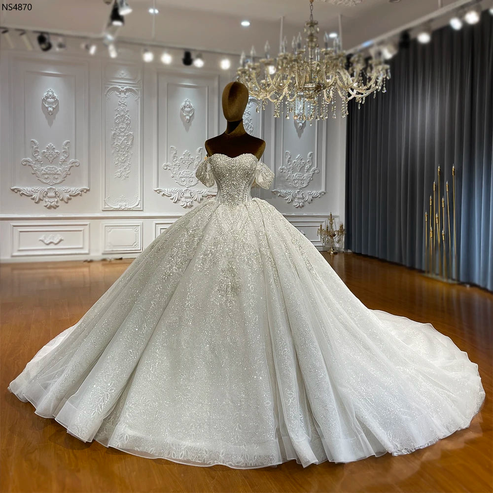 Luxury Strapless Ball Gown Wedding Dress with Detachable Straps - Elegant Sleeveless Bridal Gown for Formal Weddings, Prom & Special Occasions