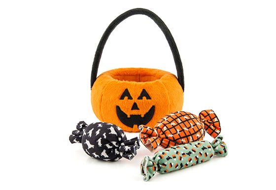 Halloween Dog Treat Basket with Plush Toy - Spooky Gift for Pets - Perfect for Trick-or-Treating & Halloween Parties
