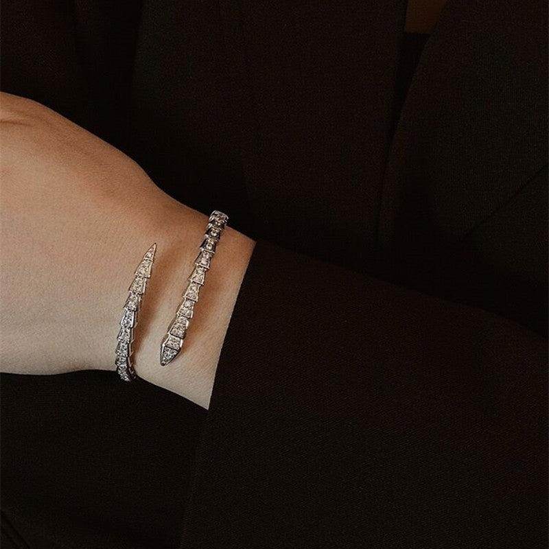 Zircon Encrusted Snake Head Spirit Bracelet - Stylish Snake Jewelry for Women & Men - Perfect for Boho Fashion, Spiritual Healing & Unique Gift Giving