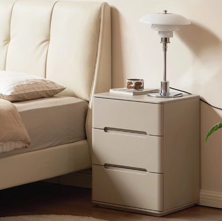 Solid Oak Wood Nightstand with 3 Drawers - Modern Light Luxury Bedside Table for Bedroom, Living Room, or Office