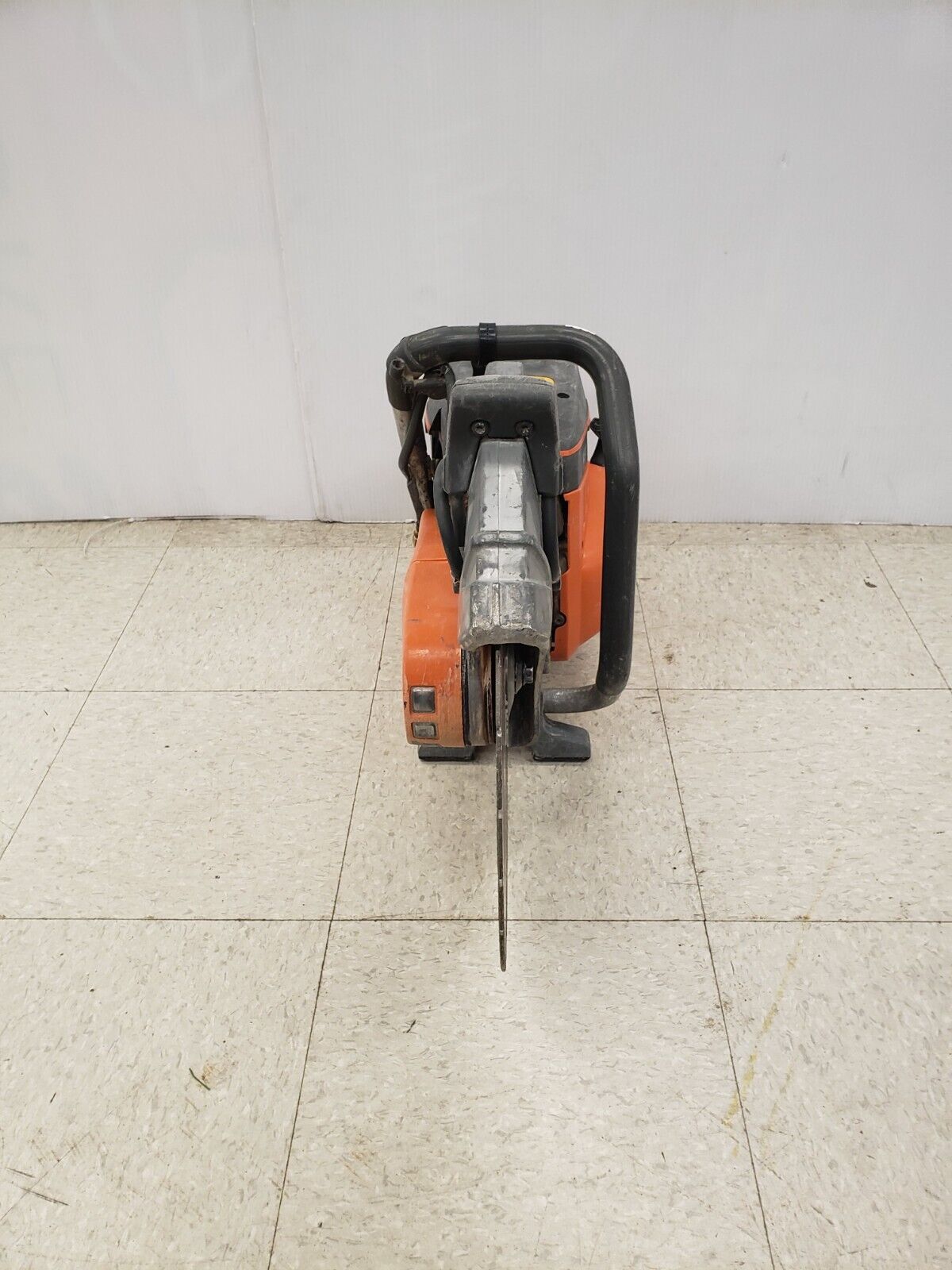 Husqvarna K970 Gas-Powered Cut Off Saw - Heavy Duty Concrete & Metal Cutting for Construction & Demolition Projects