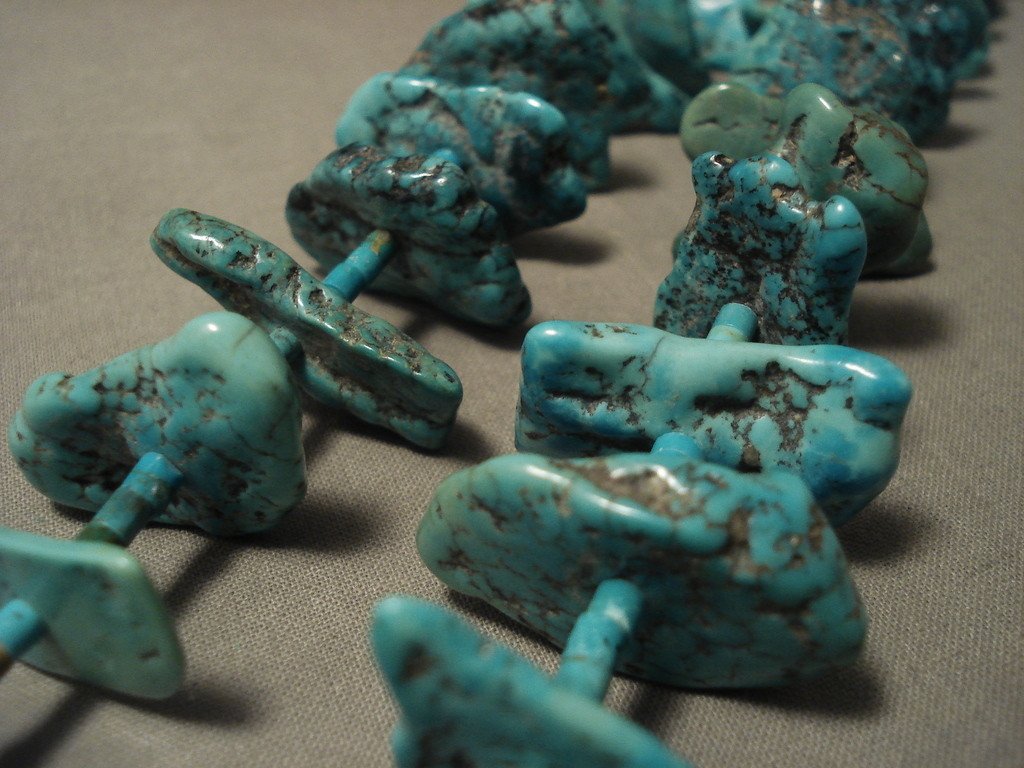 Vintage Navajo Native American Turquoise Necklace - 137g Chunky Nugget Jewelry for Women, Handmade Southwest Style, Perfect for Boho Fashion & Gift Giving