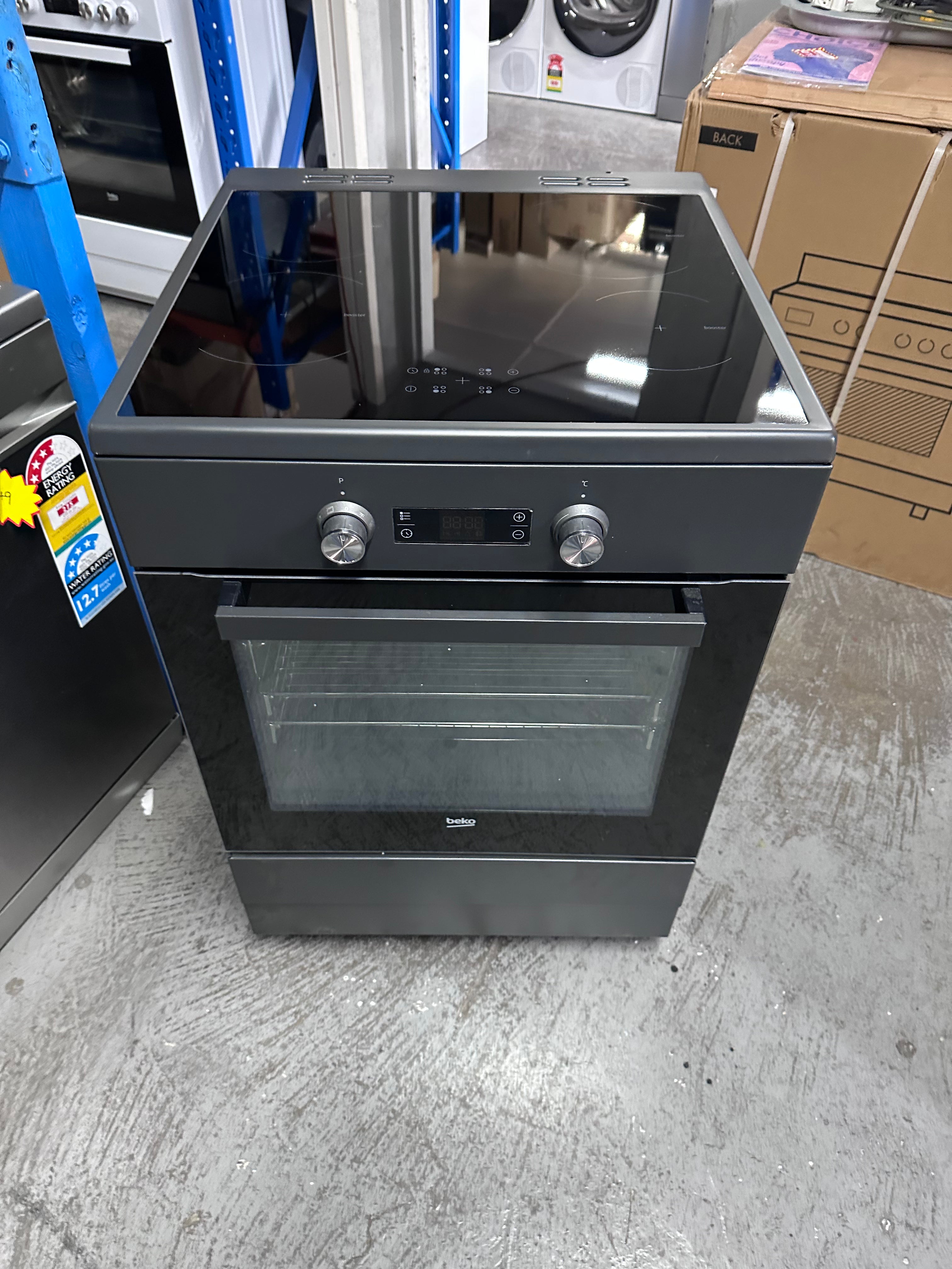 Beko 60cm Freestanding Induction Cooker with Pyrolytic Oven - BFC60IPAN [Factory Second] | Energy Efficient Electric Range for Modern Kitchens | Perfect for Baking, Roasting & Family Cooking