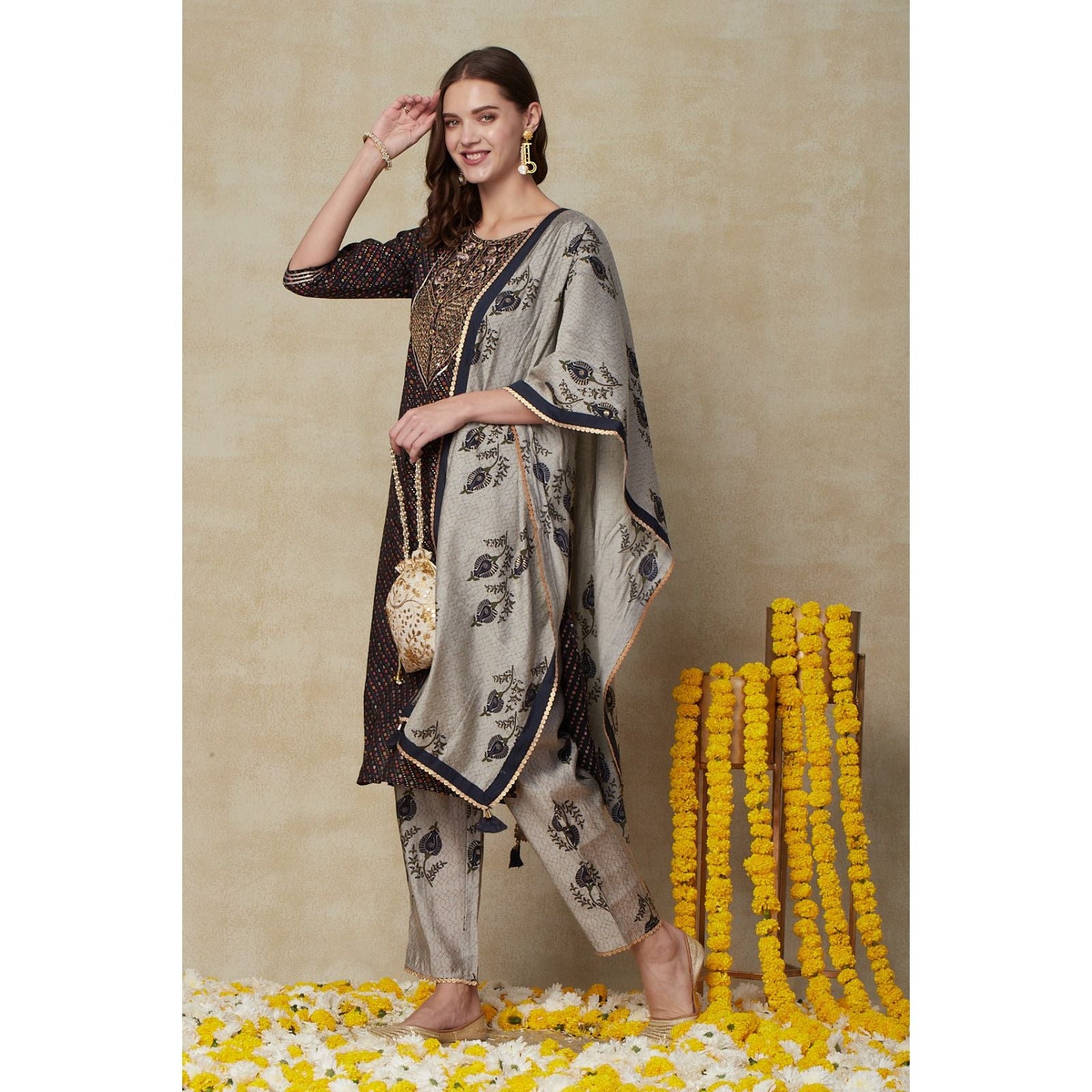 Stylish Festive Kurta Set for Women - Elegant Party Wear Outfit for Diwali, Weddings & Special Occasions