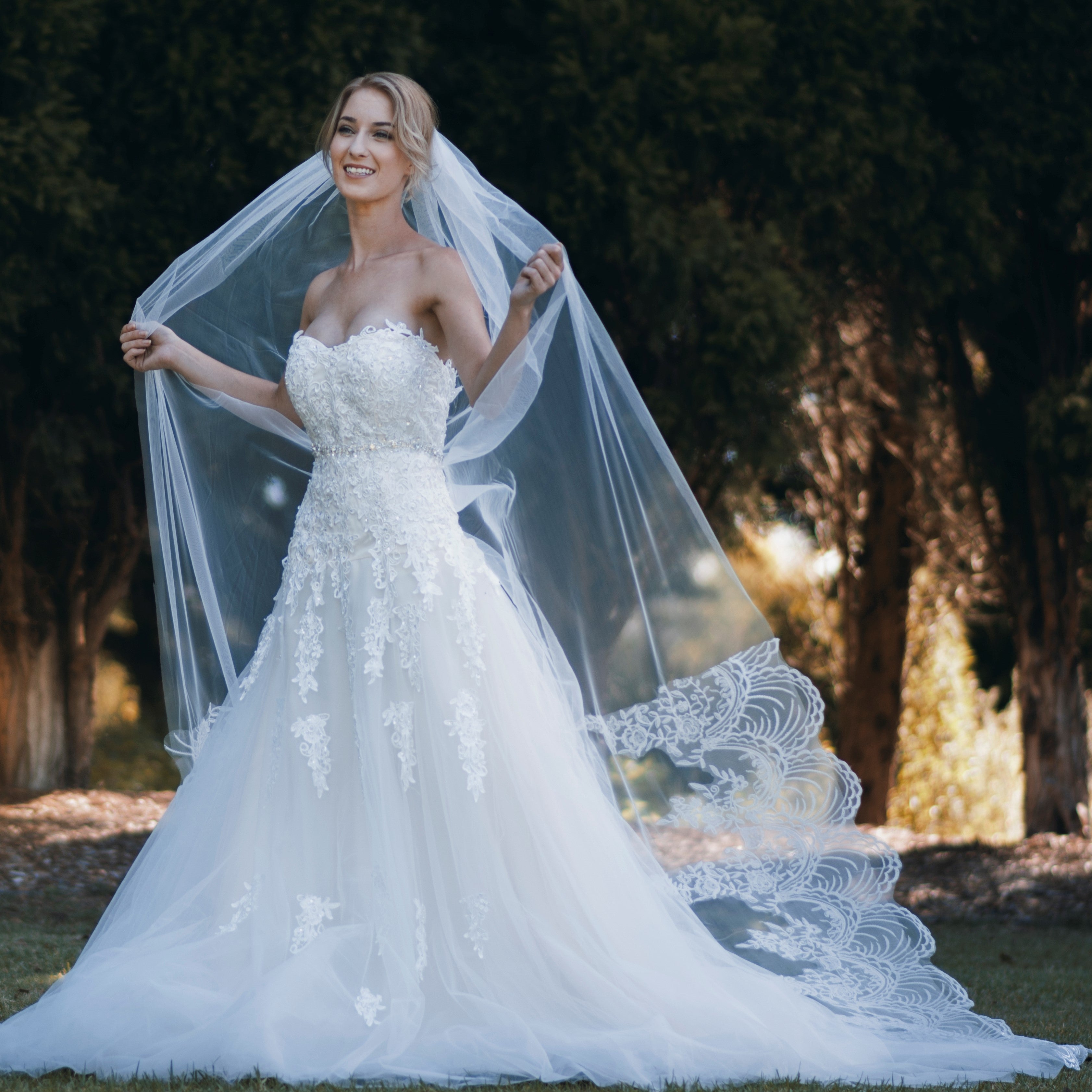 Estelle Veil - Elegant Lace Wedding Veil with Comb | Perfect for Bridal Ceremonies, Photos & Special Occasions