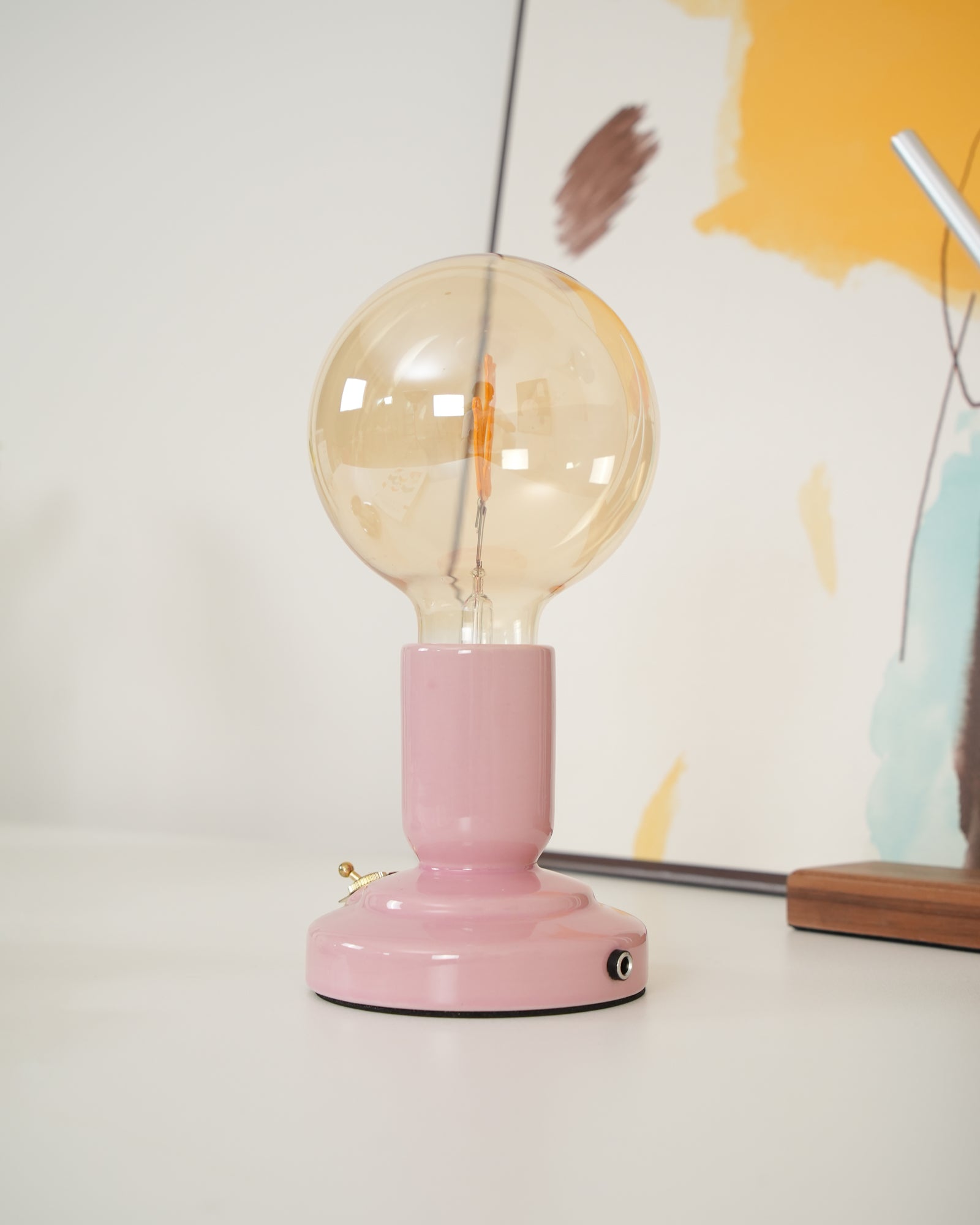 Nordic Style Cat Ceramic Table Lamp with Built-in Battery - Perfect for Bedroom, Living Room, and Office Decor
