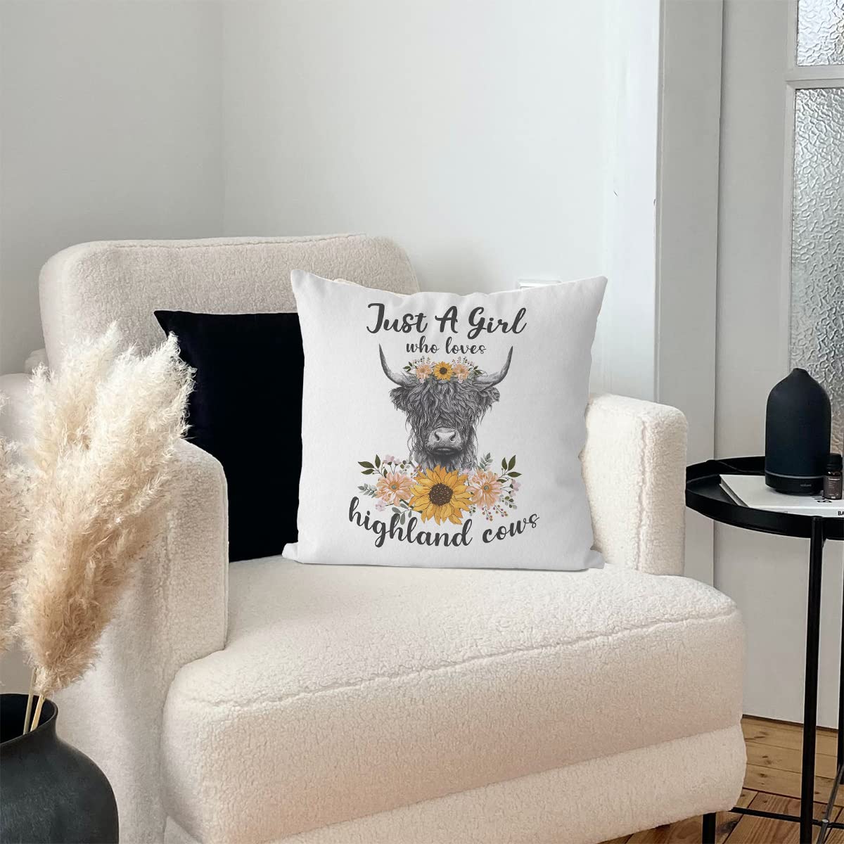 Highland Cow Pillow Cover 18x18 Inch - Soft & Cozy Miniature Highland Cow Throw Pillow for Home Decor, Cute Cow Gifts for Cow Lovers - Perfect for Living Room, Bedroom, or Nursery Decor