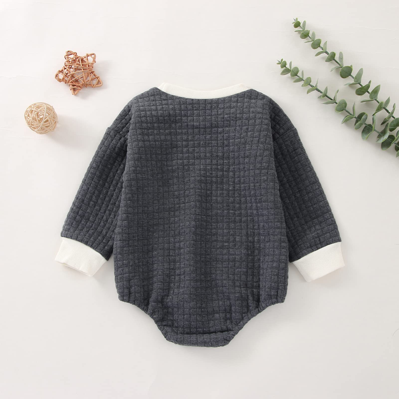 BeQeuewll Unisex Baby Romper - Long Sleeve Oversized Sweatshirt Onesie for Newborn Boys & Girls | Warm Pullover for Winter, Fall & Spring Outfits | Perfect for Family Photos, Playdates & Cozy Home Wear