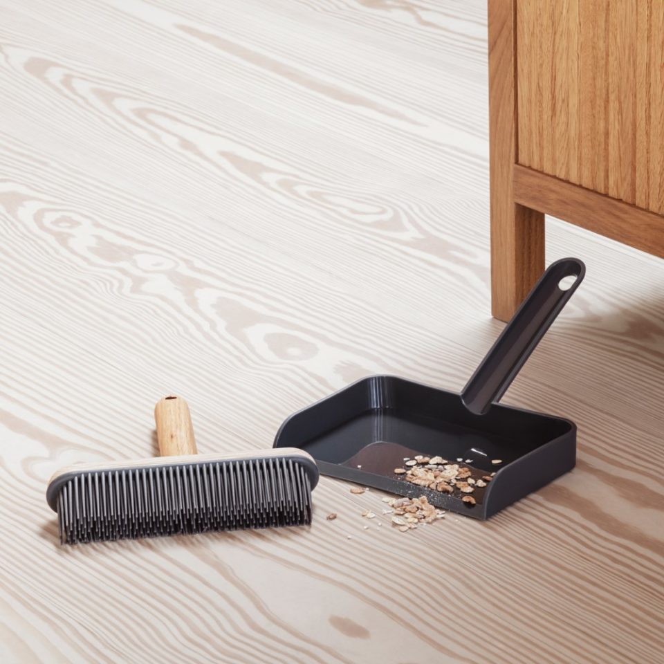 EVA SOLO Dustpan and Brush Set - Durable Cleaning Tools for Home, Kitchen, and Office | Easy Sweeping for Hard Floors, Tiles, and Pet Hair