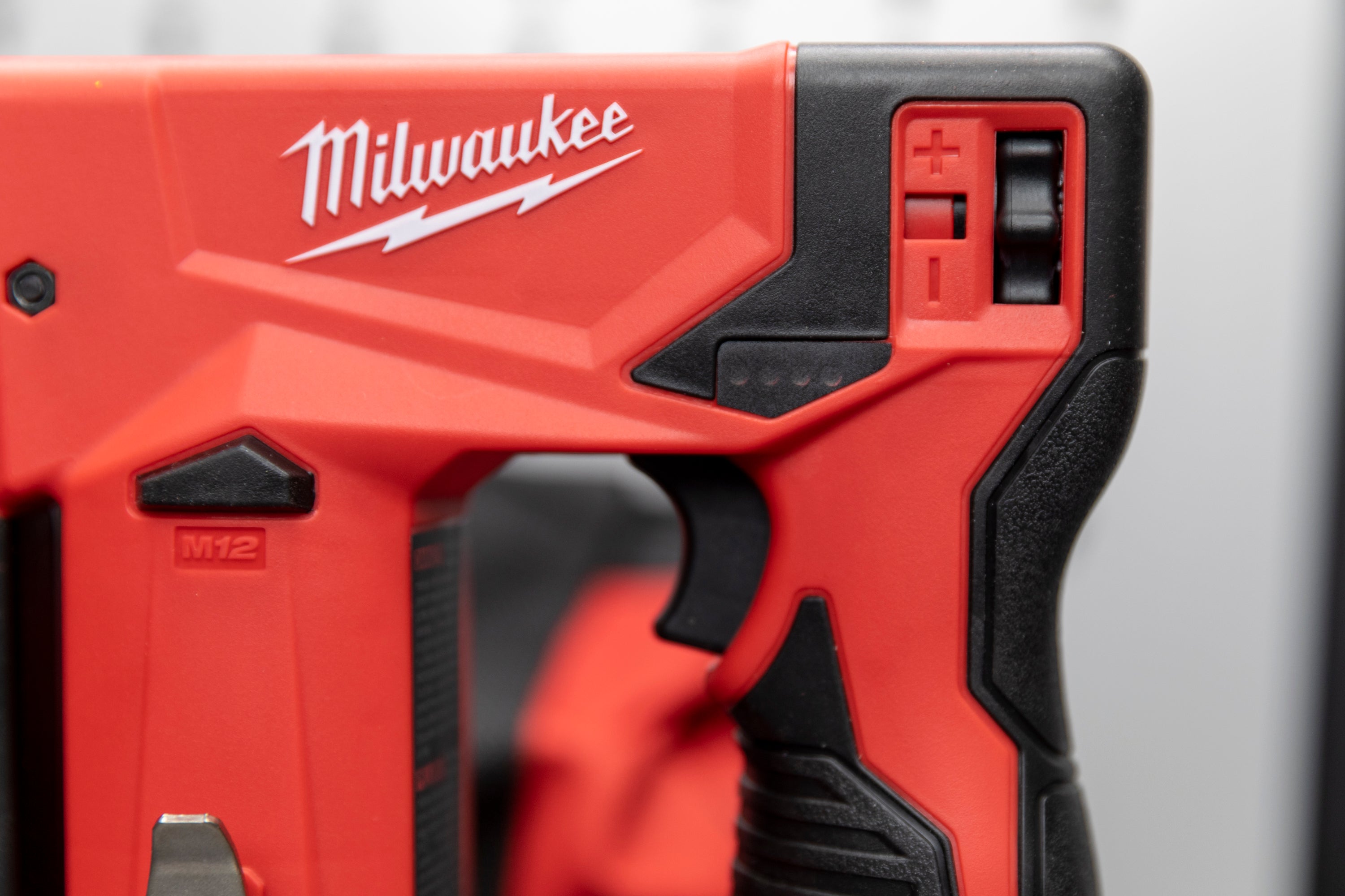 Milwaukee M12 3/8-Inch Crown Stapler - Cordless Electric Staple Gun for Upholstery, Carpentry & DIY Projects - Perfect for Furniture, Cabinets & Home Repairs