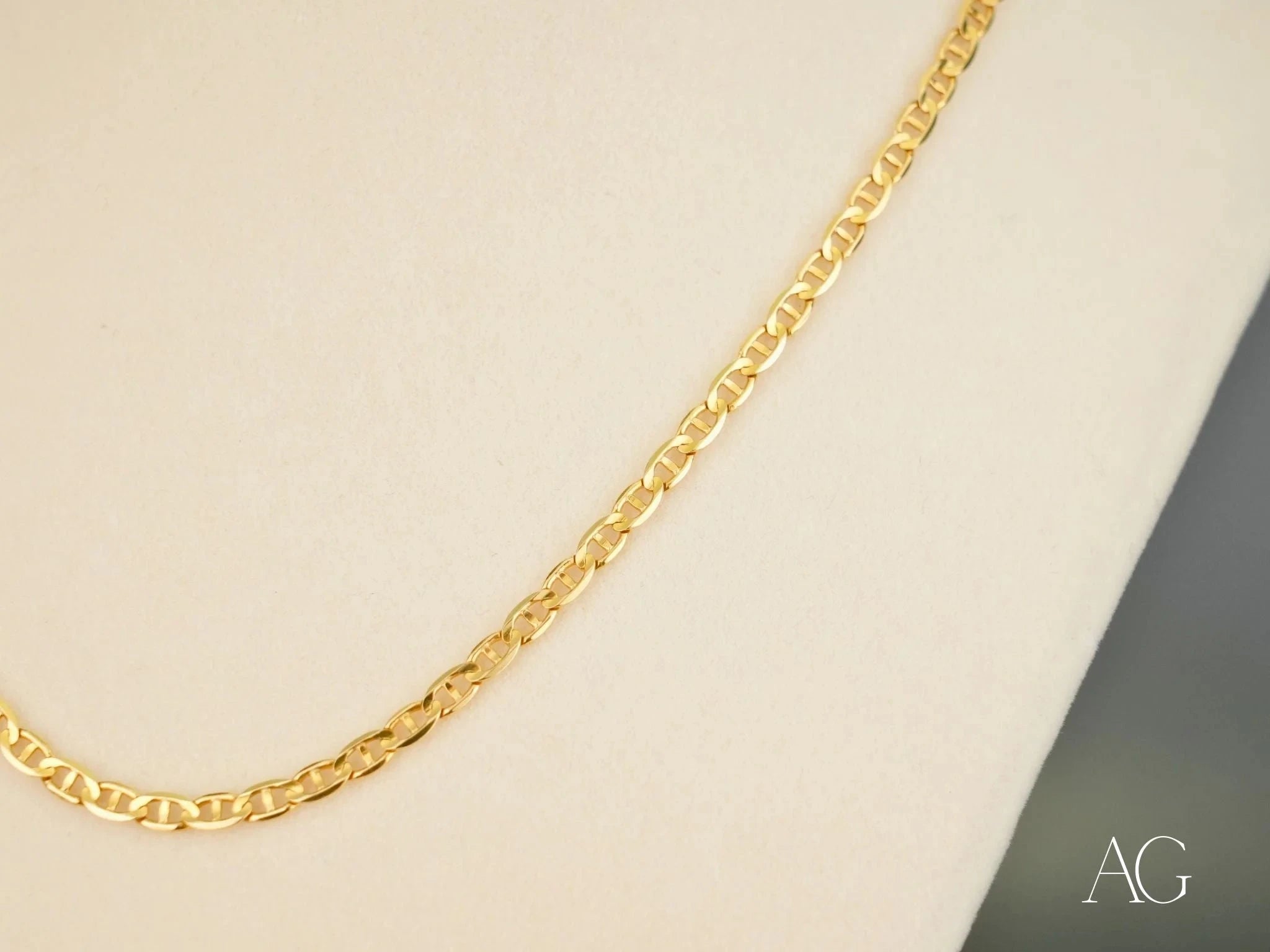 18K Yellow Gold Anchor Chain for Men - Durable & Stylish Jewelry Gift for Him - Perfect for Everyday Wear, Special Occasions & Gifts