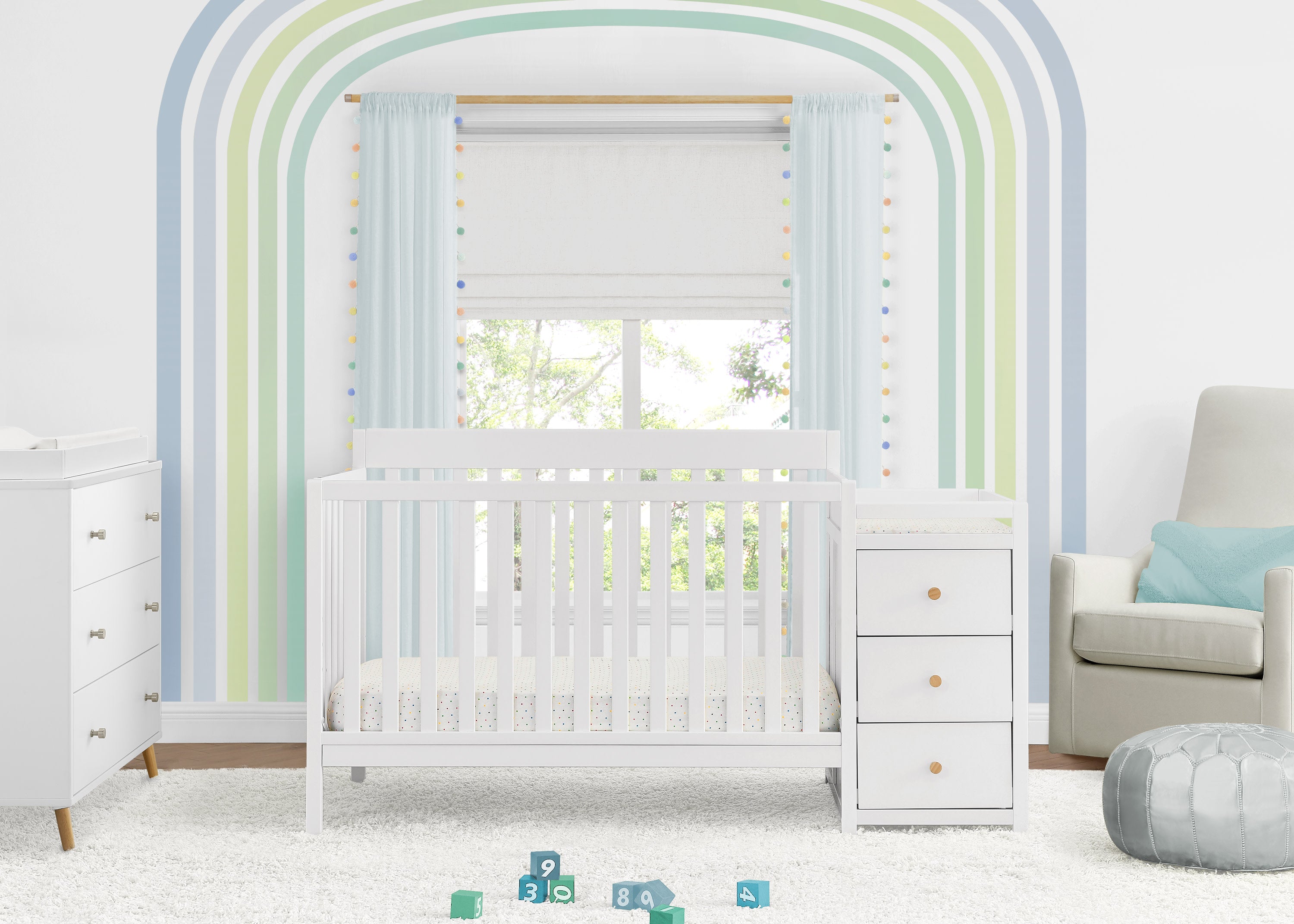 Flynn 5-in-1 Convertible Baby Crib with Changer - Nursery Furniture Set for Newborn to Toddler | Perfect for Bedroom, Daycare & Nursery Decor