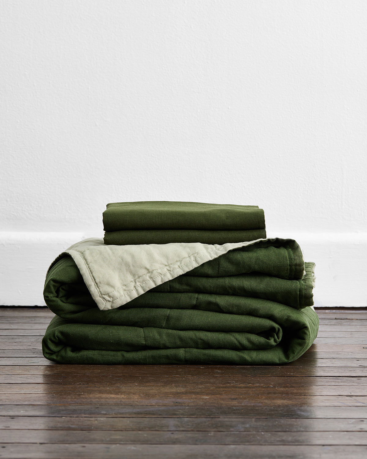 Premium 100% French Flax Linen Quilt Set - Sage & Olive - Breathable & Eco-Friendly Bedding for All Seasons - Perfect for Master Bedroom, Guest Room & Cozy Home Decor