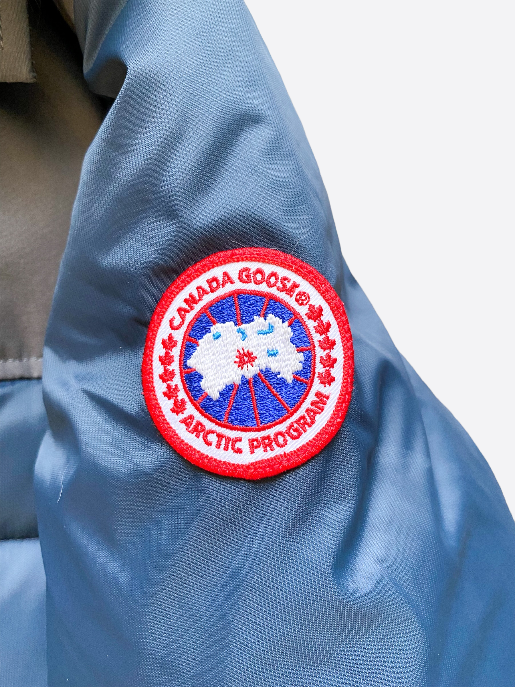 Canada Goose Ink Blue Callaghan Men's Waterproof Winter Jacket - Lightweight Insulated Parka for Extreme Cold Weather | Outdoor Activities, Skiing, Snowboarding, Hiking