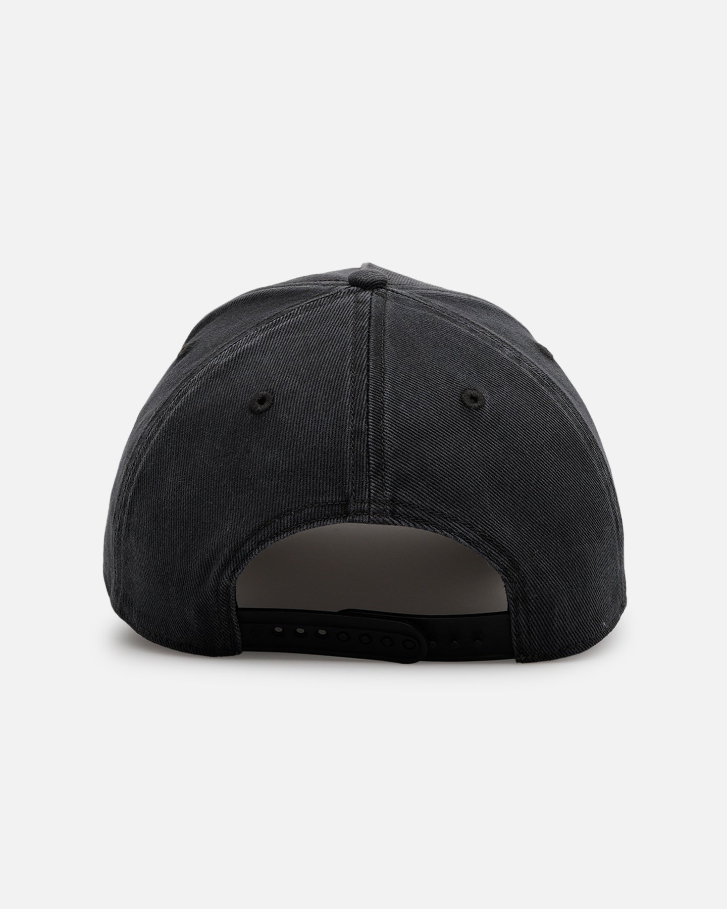 47 Brand San Diego Padres 'Washed Black' Snapback Hat - Adjustable Baseball Cap for Men & Women - Perfect for Baseball Games, Streetwear Fashion & Casual Outings