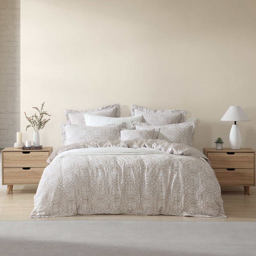 Premium Dakota Stone Quilt Cover Set - Super King Size (108