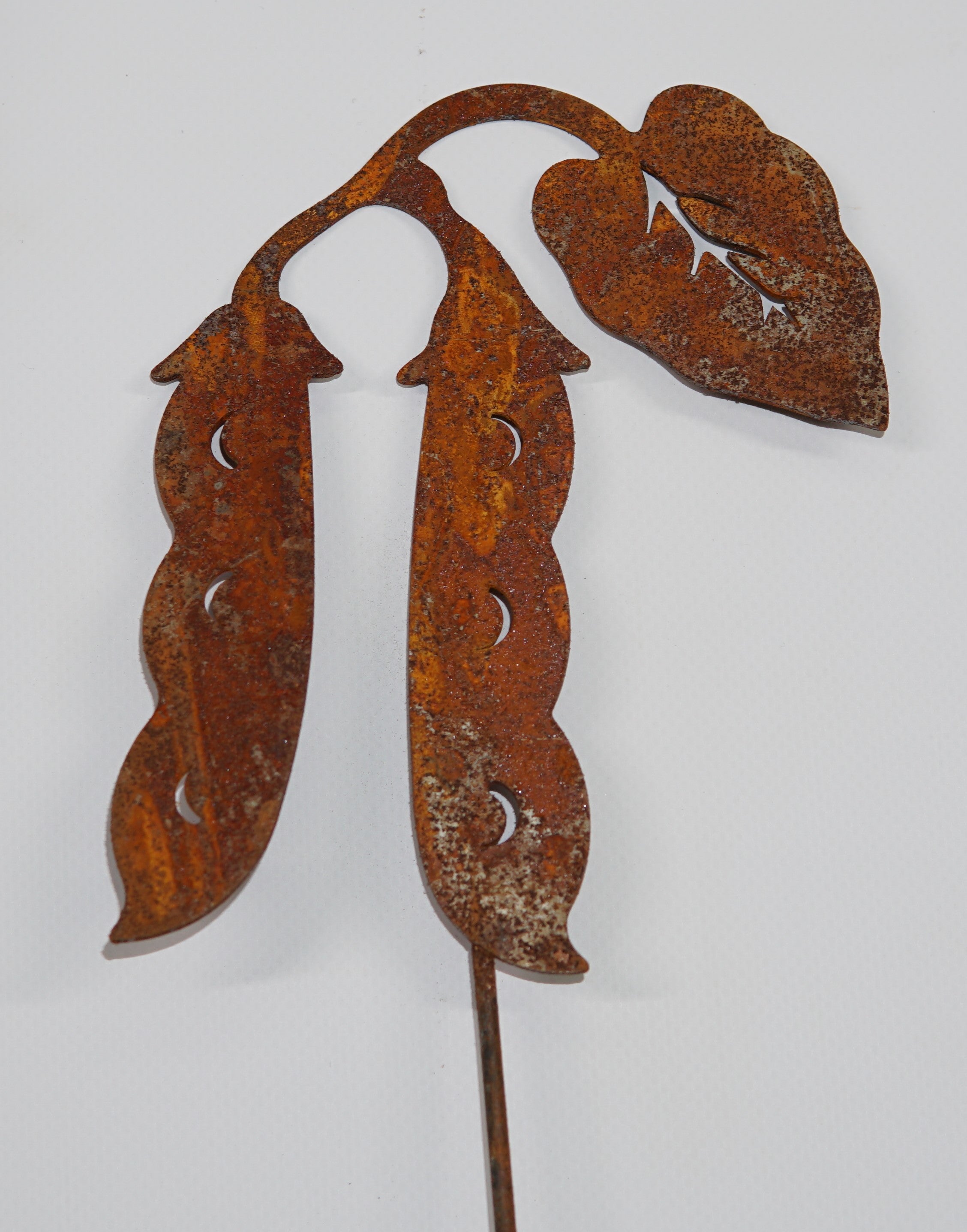 W4944 Rusted Garden Stakes - Hyacinth Bean Picks for Outdoor Decor, Vine Support & Rustic Garden Design