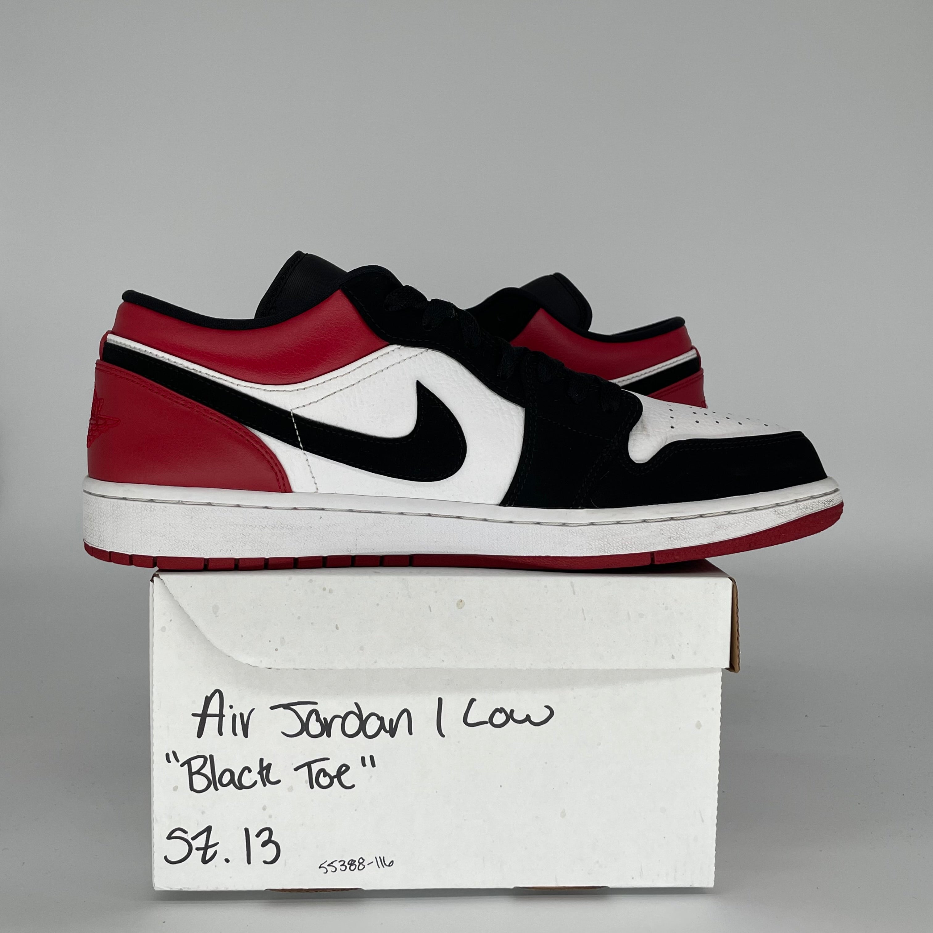 Original Title: AIR JORDAN 1 LOW BLACK TOE SIZE 13 553558 116   Optimized Title: **Air Jordan 1 Low Black Toe Men's Sneakers - Size 13 (553558-116) - Retro Basketball Shoes for Casual Wear & Street Style**    (Note: The optimized title improves SEO by including relevant keywords like 