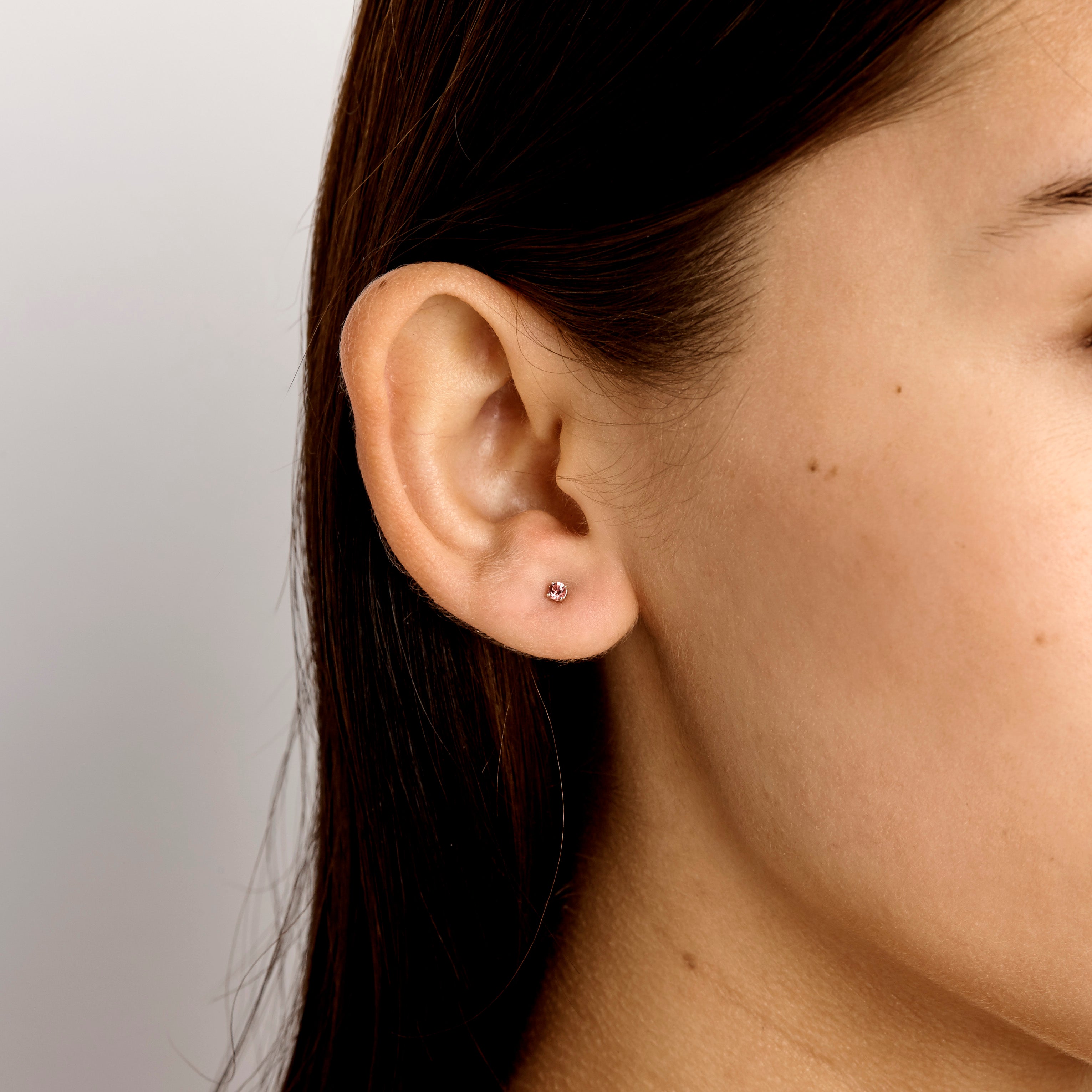 Exquisite 14K Gold Garnet Stud Earrings for Women - Perfect for Everyday Wear, Gift Giving & Special Occasions