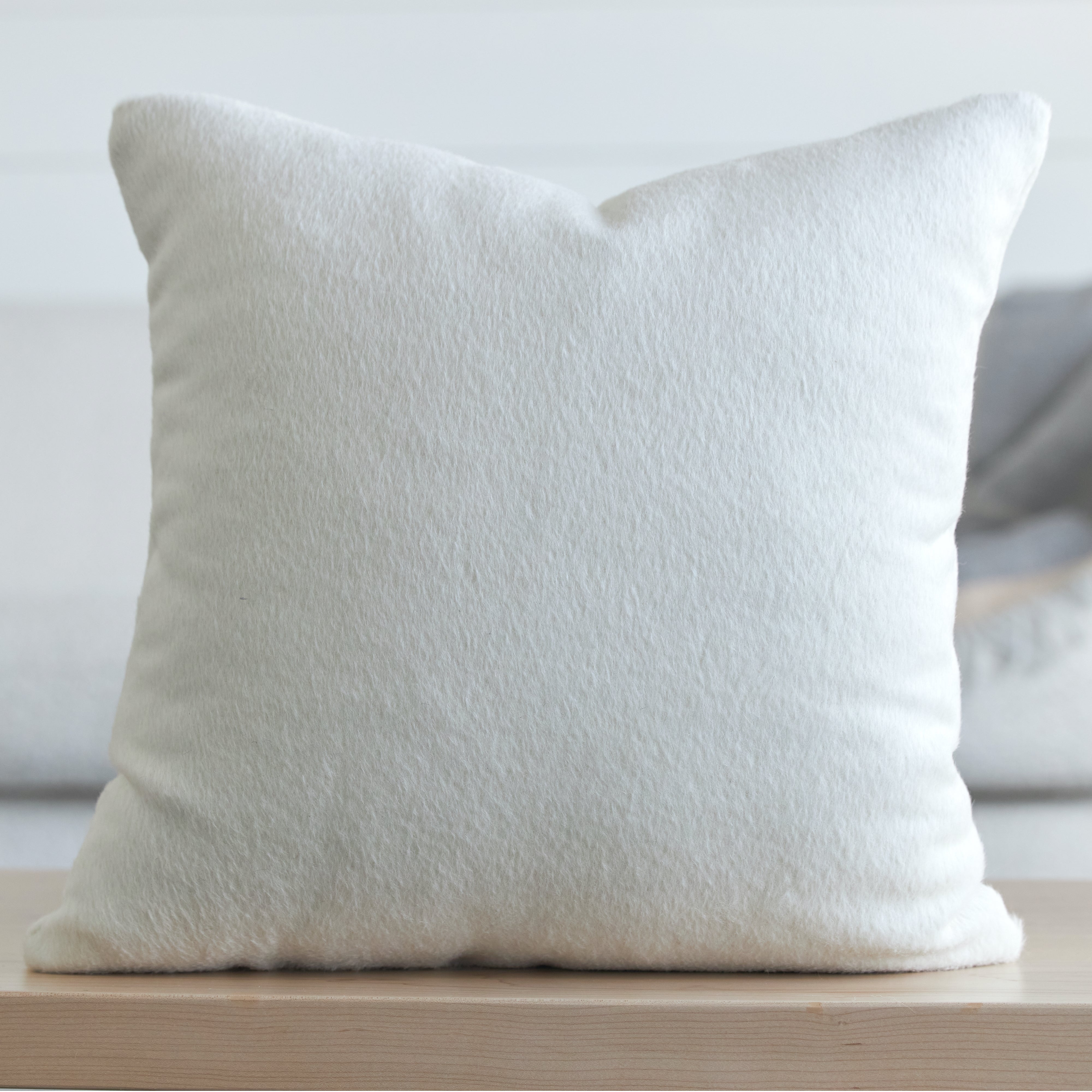 Soft & Cozy Alpaca Wool Throw Pillow Cover - Handmade Hypoallergenic Cushion Case for Sofa, Bed, Chair - Perfect for Living Room, Bedroom & Home Decor