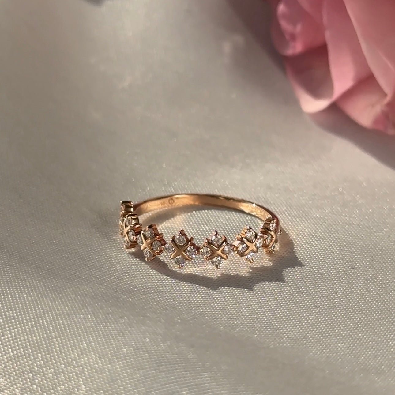 14K Rose Gold Diamond Clover Criss Cross Eternity Ring for Women - Elegant Wedding Band, Anniversary Gift, or Everyday Jewelry - Perfect for Romantic Occasions, Date Nights & Special Celebrations