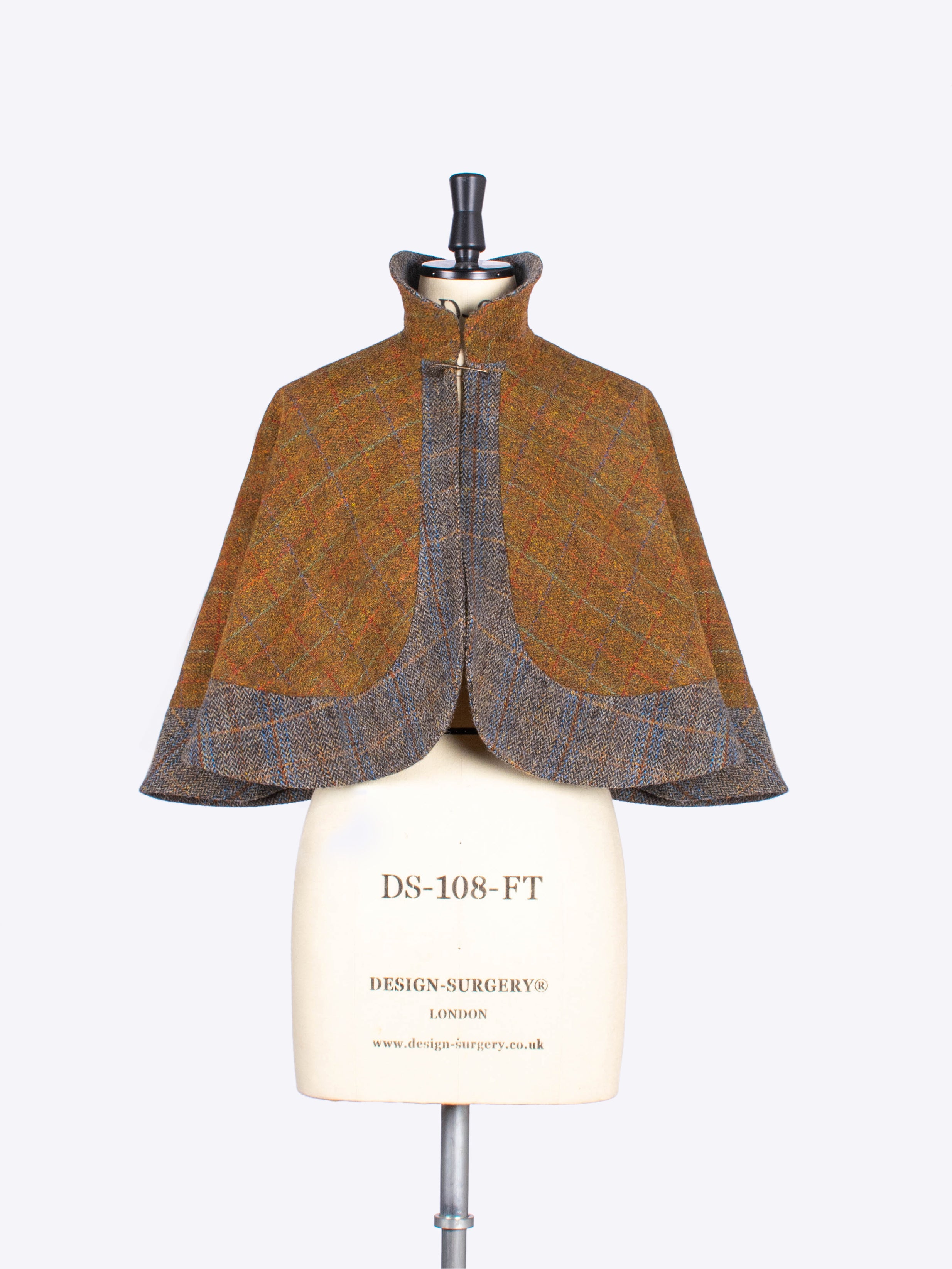 Stylish Capelet Shawl in Rust & Sage Colors - Perfect for Fall Fashion, Outdoor Events, and Cozy Evenings