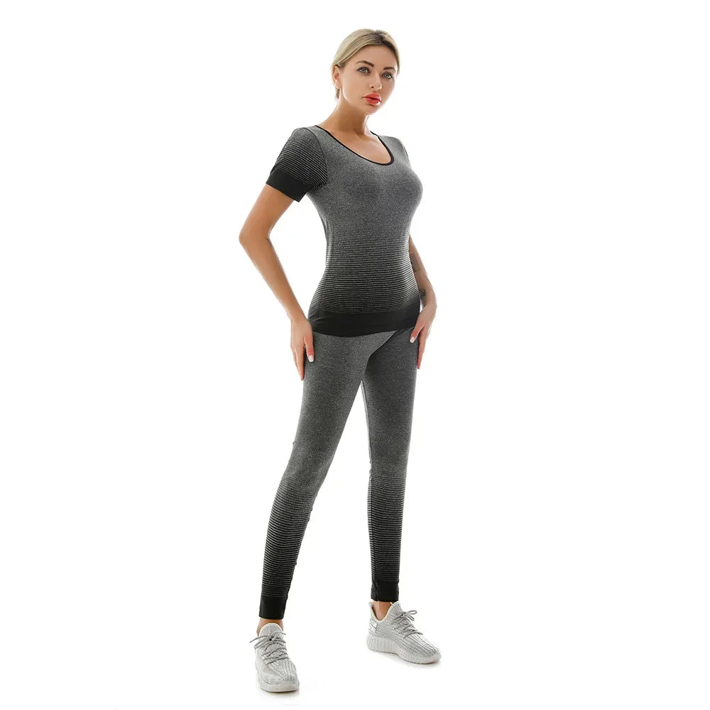 2-Piece Women's Yoga Outfit Set - Stretchy Sports Bra & High-Waisted Workout Leggings for Fitness, Running & Gym | Comfortable Elastic Yoga Suit for Women | Perfect for Yoga, Pilates & Home Workouts