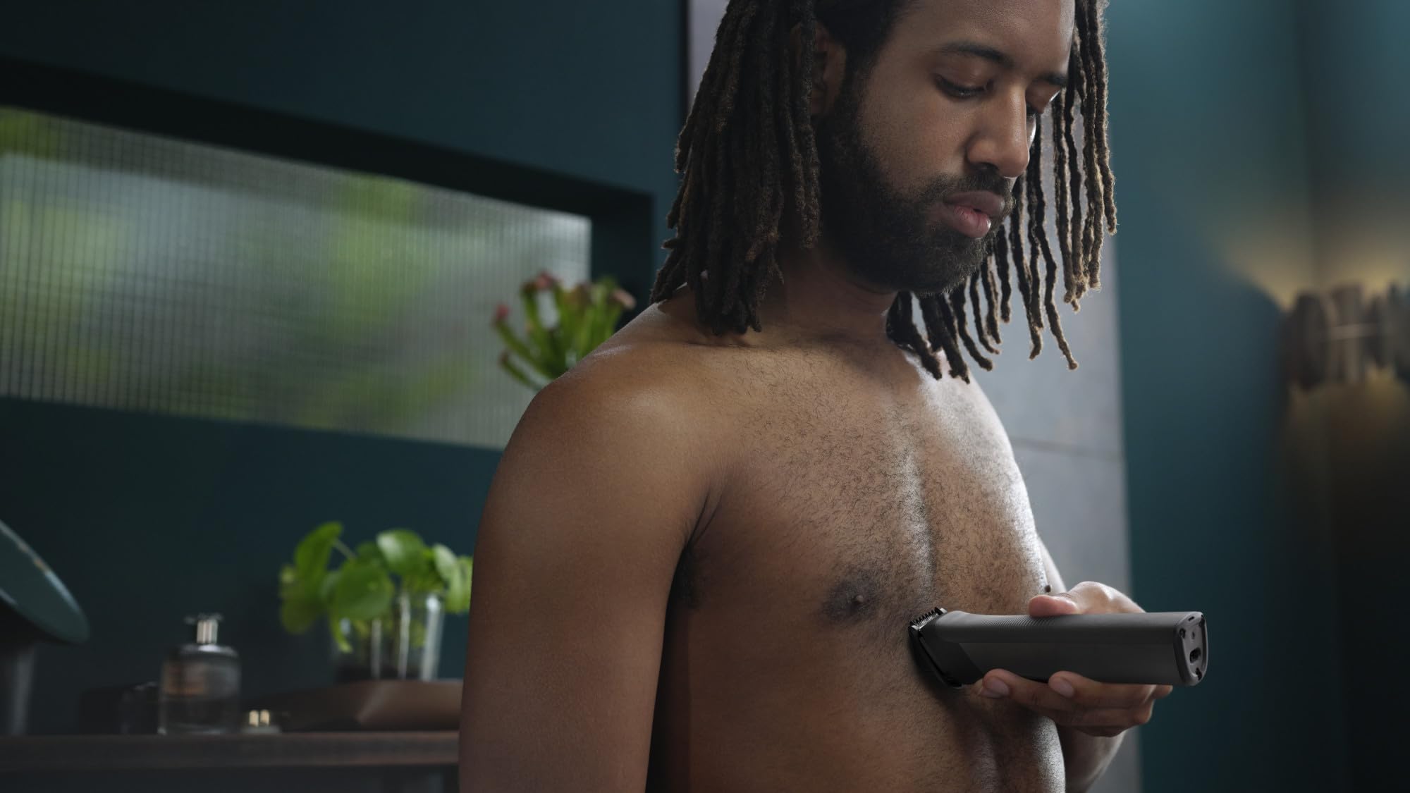 Philips Multi Groomer All-in-One Trimmer Series 7000 (MG7960/28) - Men's Grooming Kit for Beard, Hair, Body & Nose - No Blade Oil Needed - Perfect for Travel, Home & Gym Use