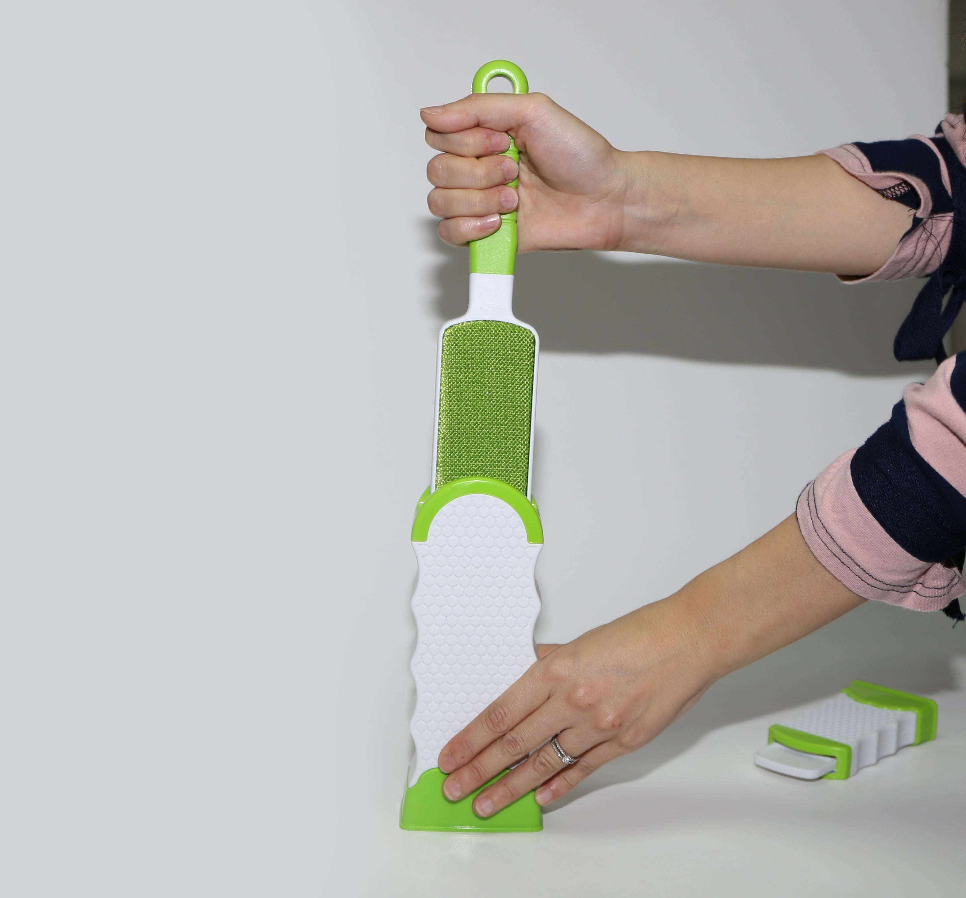 Forever Furless - Pet Hair Remover & Lint Brush for Clothes, Furniture, and Car Seats | Reusable & Eco-Friendly | Perfect for Pet Owners, Allergy Sufferers, and Home Cleaning