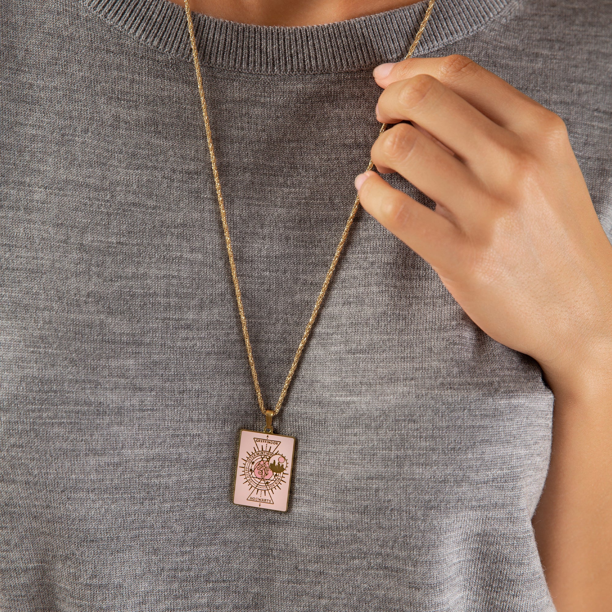 Harry Potter Hogwarts Gryffindor Charm Necklace - Gold Plated Collectible Jewelry for Fans - Perfect for Cosplay, Gift Giving & Wizarding World Enthusiasts
