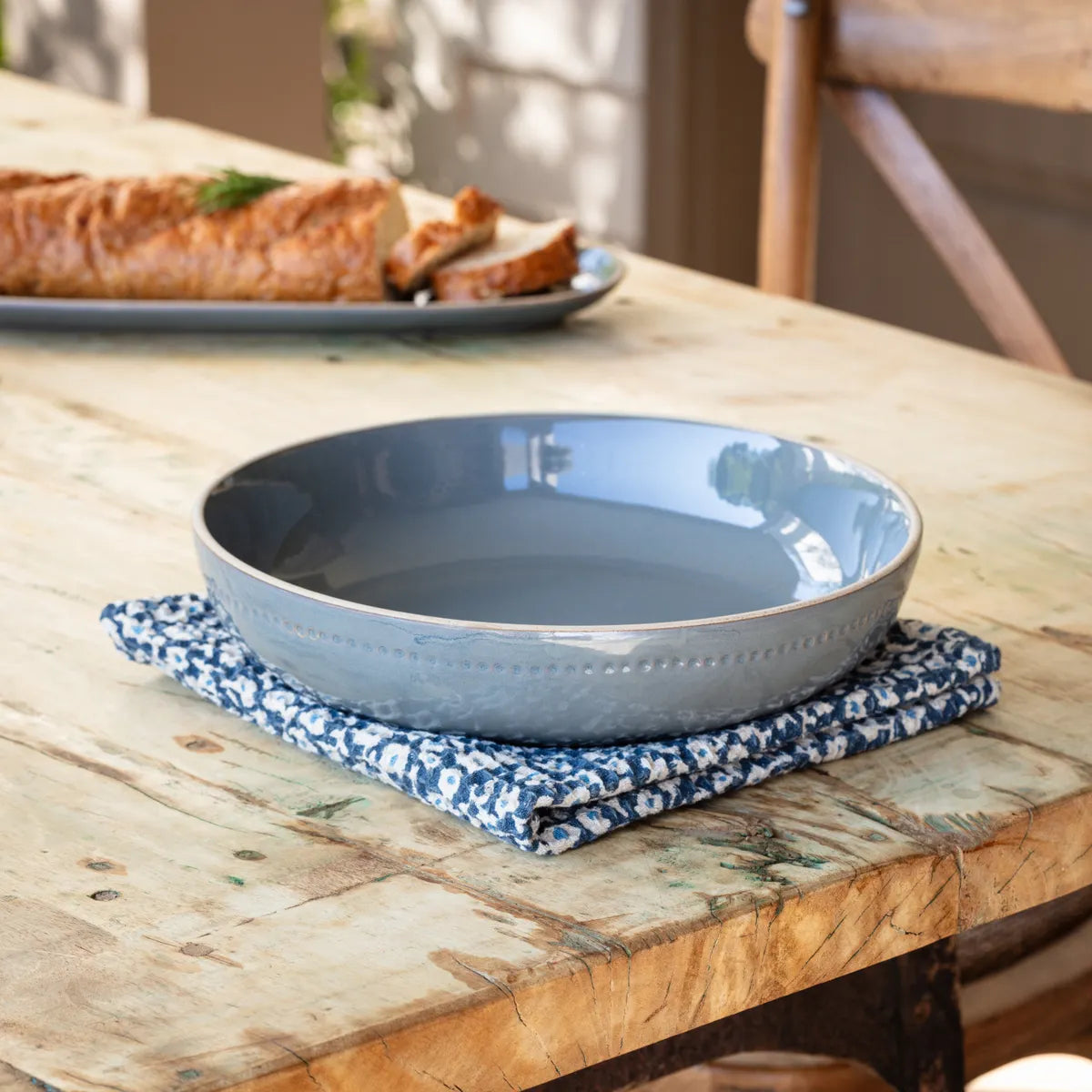 Premium Legbar Blue Ceramic Serving Bowl Set - 4-Piece Elegant Dinnerware for Salads, Pasta & Entertaining - Perfect for Family Dinners & Party Hosting