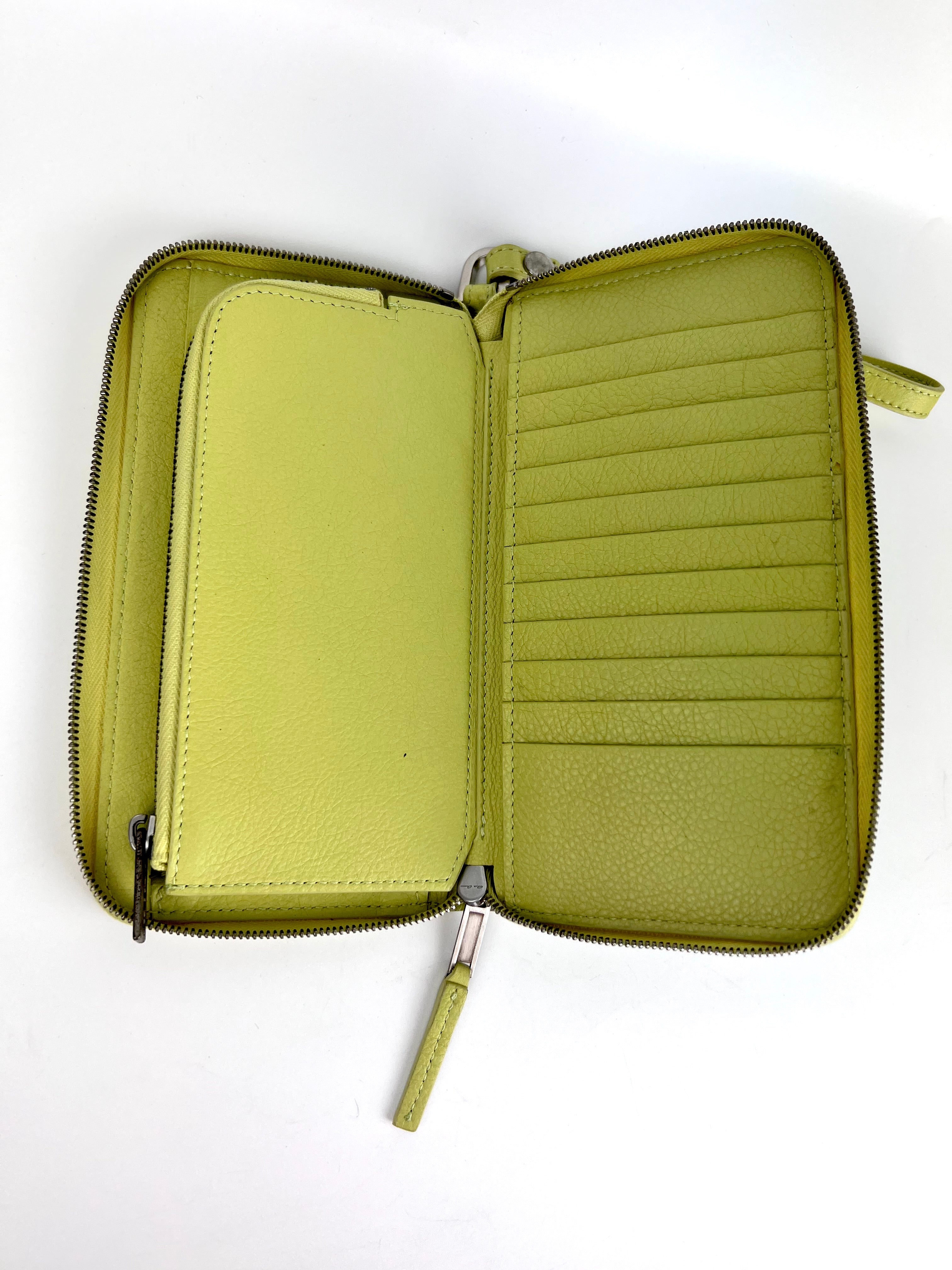 Rick Owens Yellow Leather Wallet with Lace - Stylish & Durable for Everyday Use & Fashion Accessories