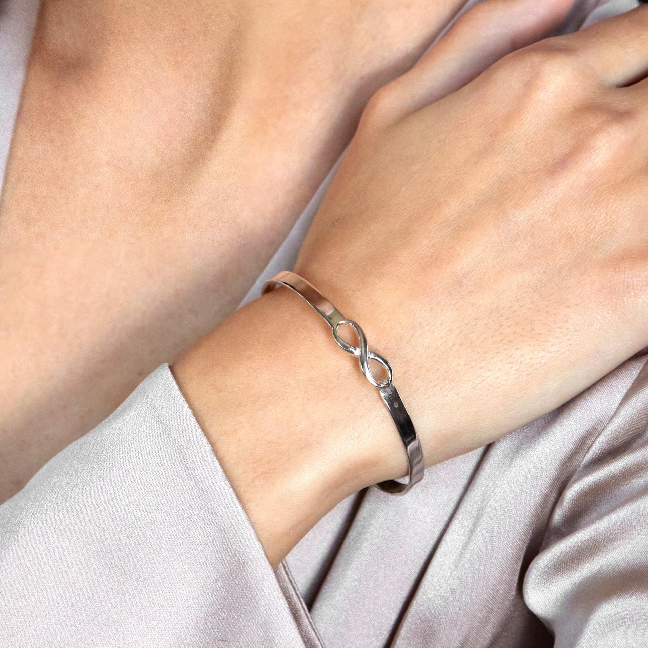 Engravable Sterling Silver Infinity Bangle Bracelet for Women - 7 Inch Adjustable Personalized Jewelry - Romantic Couples Bracelet Gift for Girlfriend, Wife & Mom - Perfect for Anniversaries, Birthdays & Mother's Day