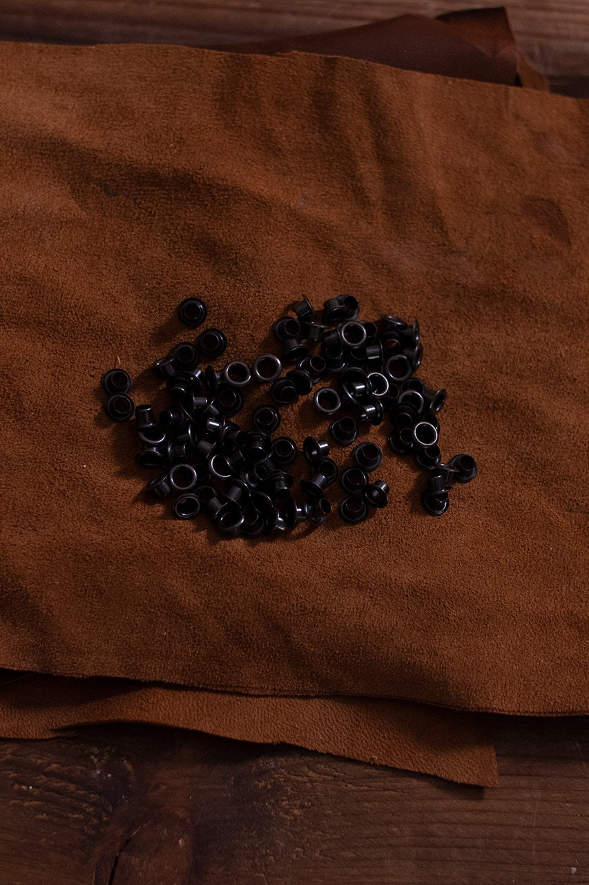 4.4mm Eyelet Shaft 3.7mm Length 7.5mm U Iron Anthracite Metal Fastener for Leather Craft, Shoes & Bag Making Accessories