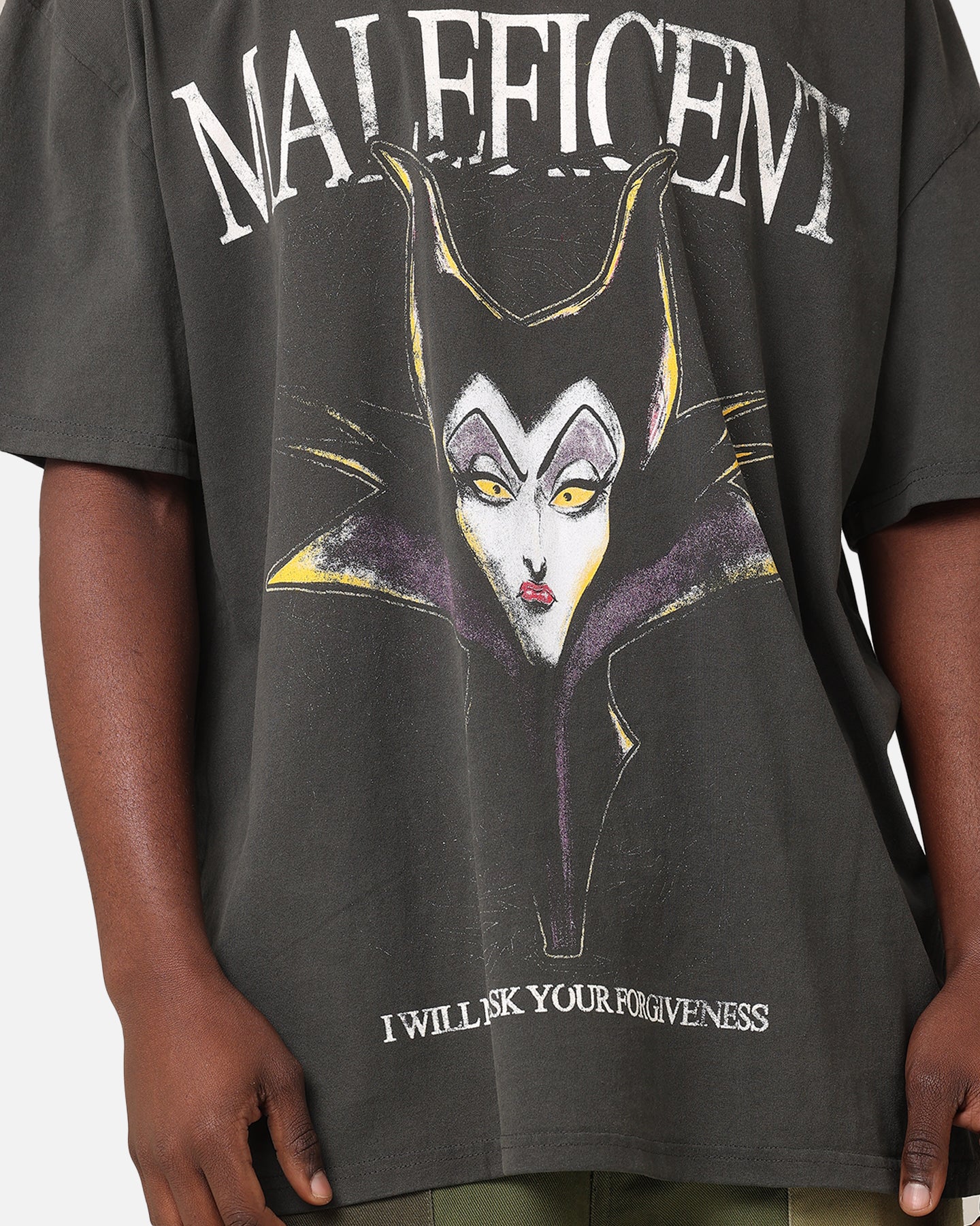 Vintage Disney Maleficent Graphic T-Shirt - Black Distressed Cotton Tee for Women - Perfect for Cosplay, Halloween & Casual Wear