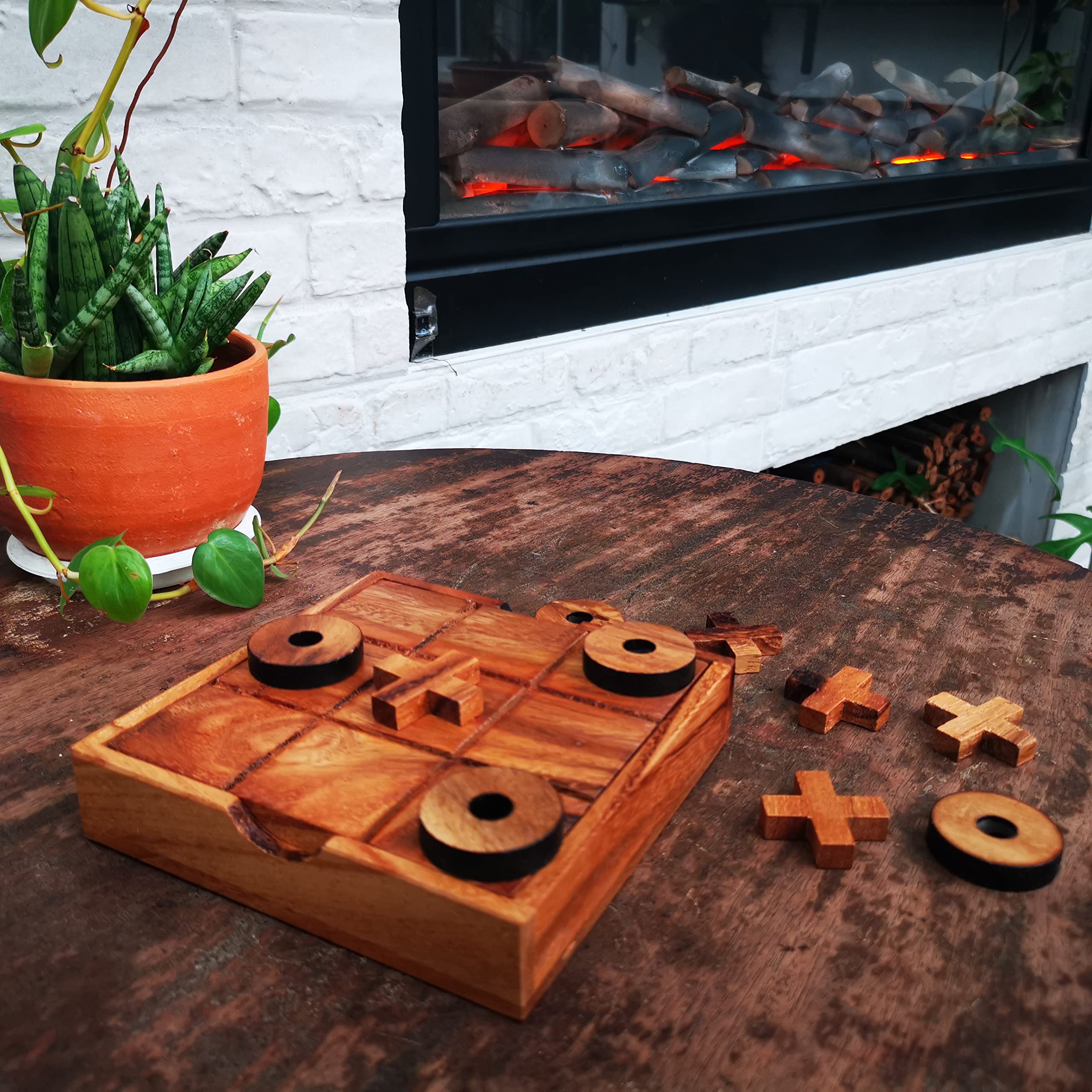 NUTTA - Wooden Tic Tac Toe Game Set - 5.5 x 5.5 Inches Classic Board Game for Adults & Kids - Fun Coffee Table Decor, Travel, Backyard, Indoor & Outdoor Games - Perfect Gift for Friends and Family