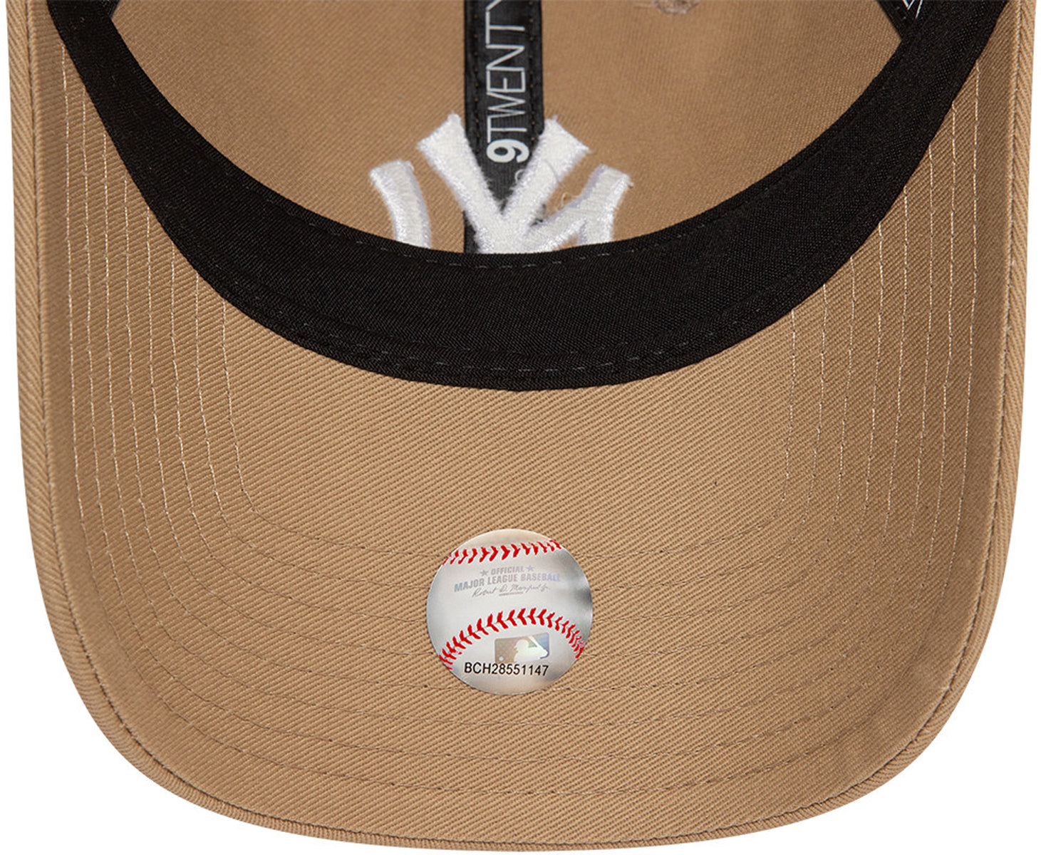 New York Yankees New Era 9Twenty League Essential Camel Baseball Cap - Official MLB Licensed Adjustable Hat for Men & Women - Perfect for Baseball Games, Streetwear & Casual Outfits