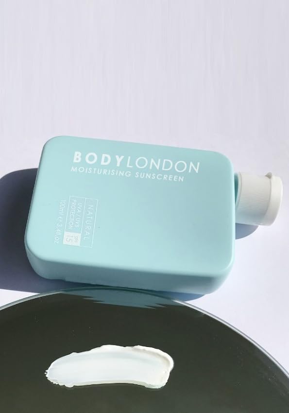 BODY LONDON Moisturizing Sunscreen SPF 15 - 100ml | UVA/UVB Protection | Natural Ingredients | Travel Size | Daily Face & Body Sunscreen for Women & Men | Perfect for Beach, Outdoor Activities & Daily Skincare Routine
