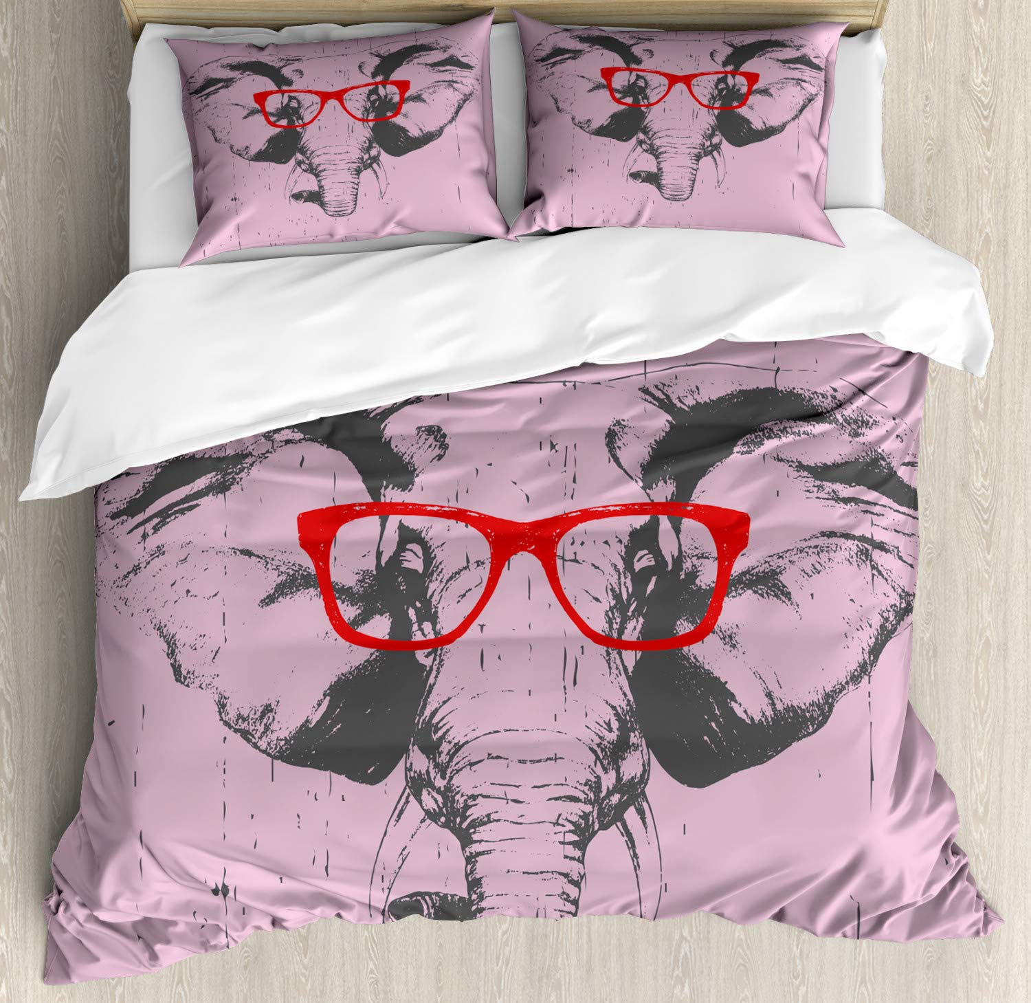 Ambesonne Hipster Duvet Cover Set - Grunge Elephant Portrait with Fun Glasses, 3-Piece King Size Bedding Set (Duvet Cover + 2 Pillow Shams) in Pale Rose & Charcoal Grey - Perfect for Bohemian & Eclectic Bedroom Decor