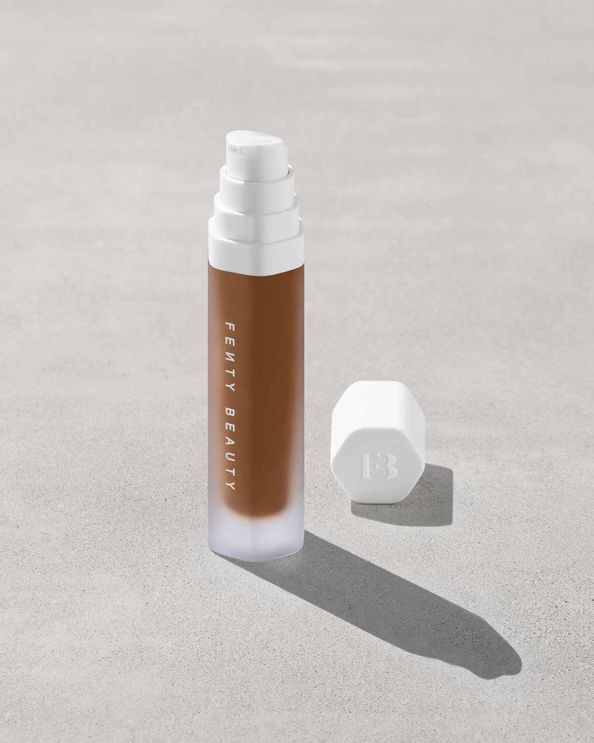 Soft'lit Naturally Luminous Longwear Foundation - 485 | Oil-Free, Full Coverage Makeup for All-Day Wear | Perfect for Daily Use & Special Occasions