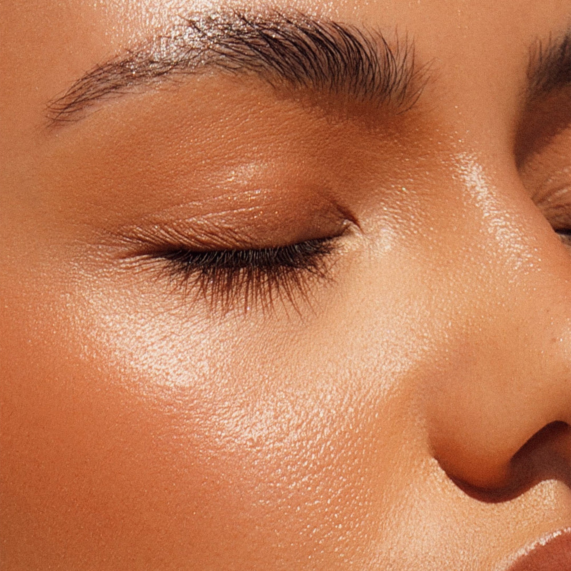 Glow All Over Melting Balm Stick - Hydrating & Illuminating Body Highlighter for Face, Shoulders & Legs | Perfect for Parties, Weddings & Summer Glow