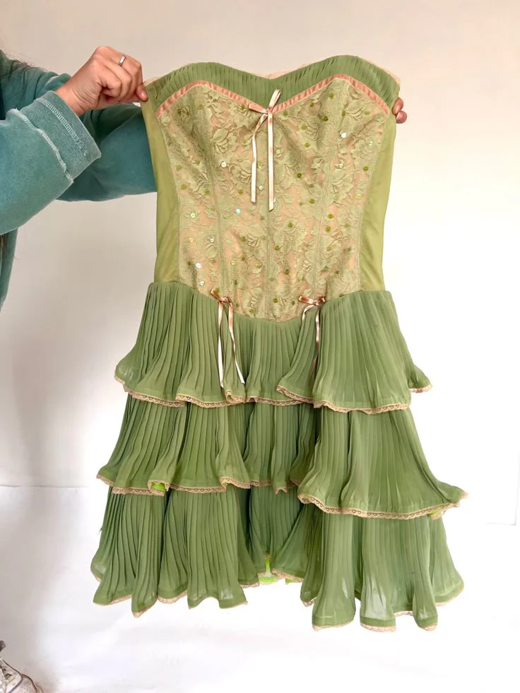 Elegant Green Layered Short Lace Homecoming Dress - A-Line Birthday Party Dress J6142 | Perfect for Prom, Quinceañera & Special Occasions