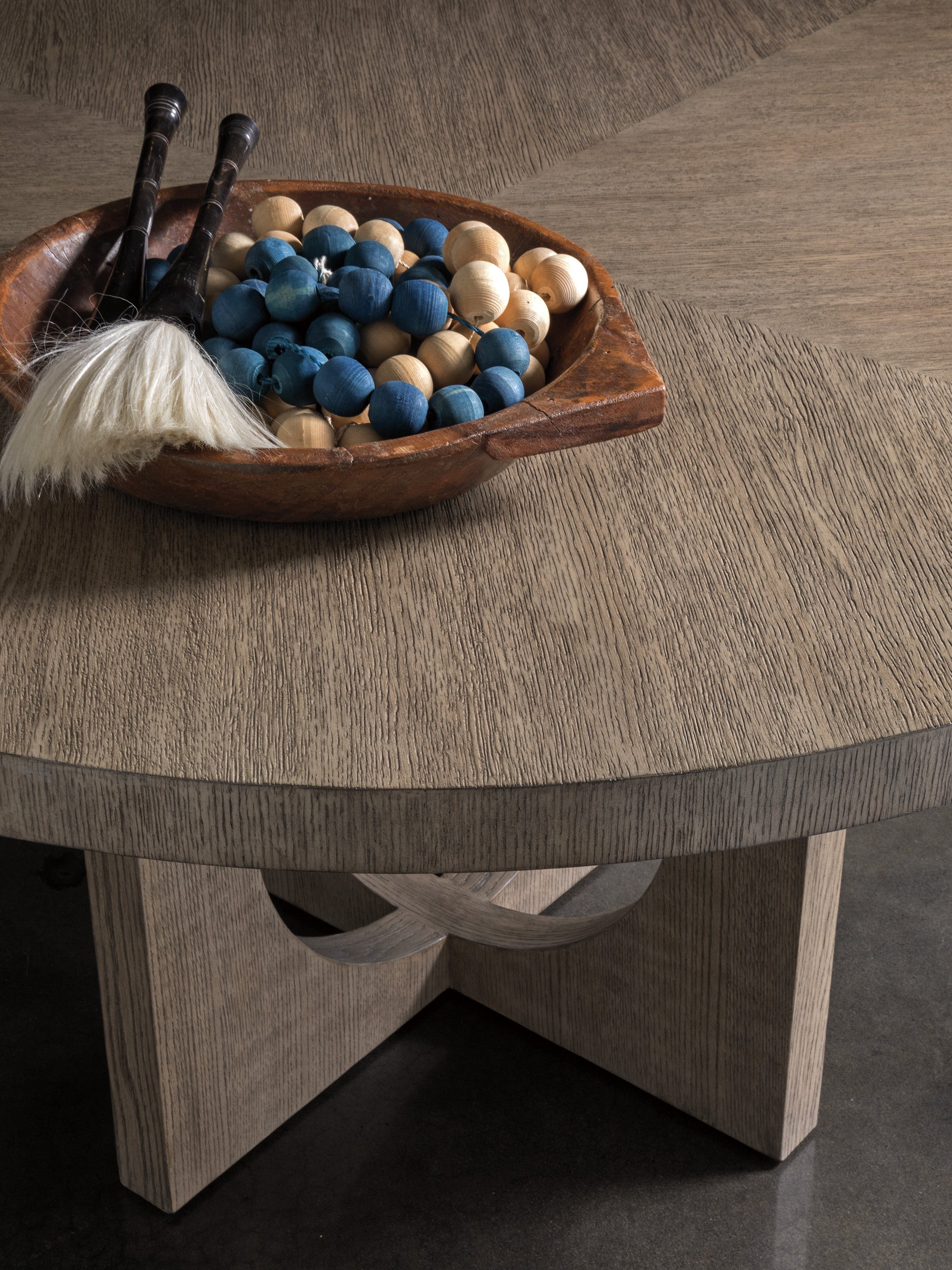 Modern Round Dining Table in Gray - Perfect for Small Spaces, Kitchens, and Cozy Dining Rooms